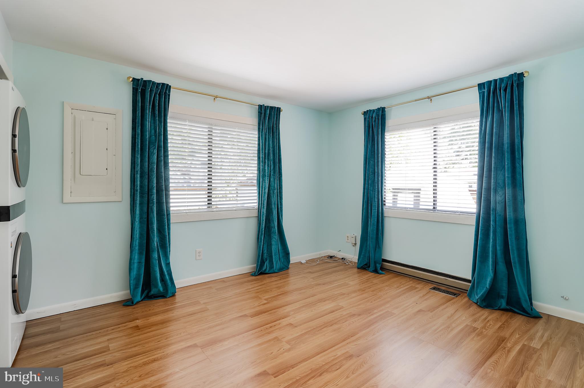 AVALON SHORES - Residential