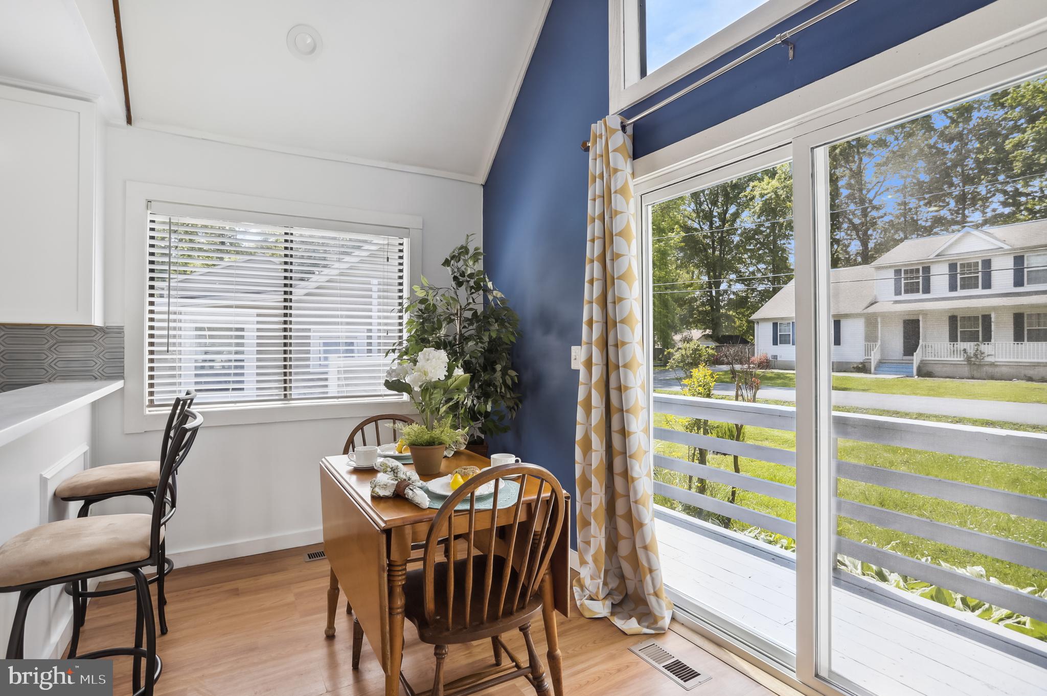 AVALON SHORES - Residential