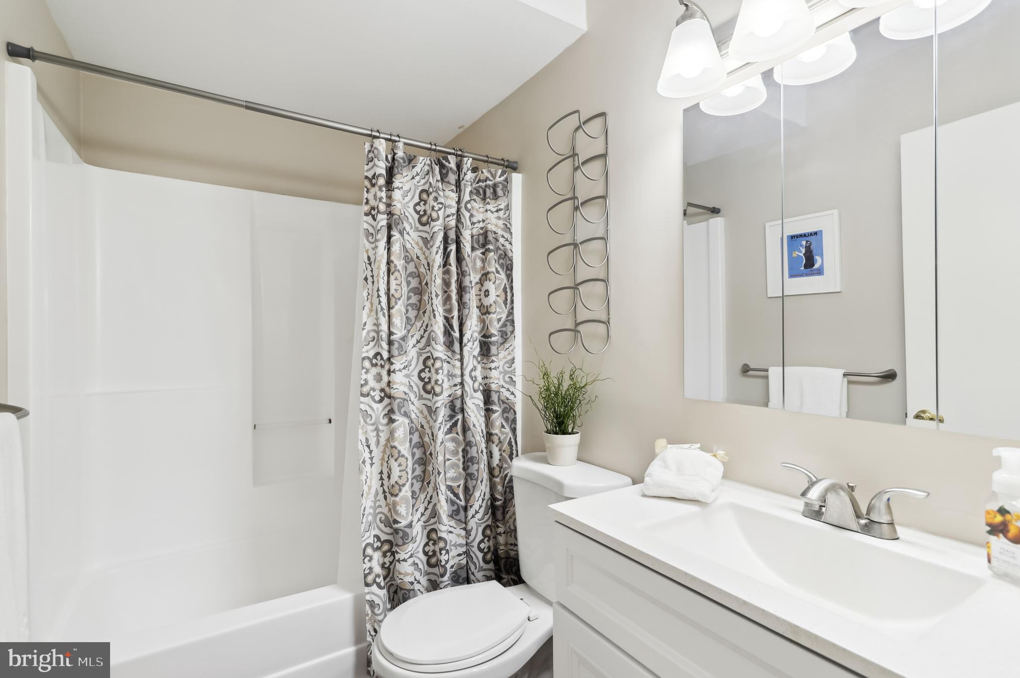 AVALON SHORES - Residential