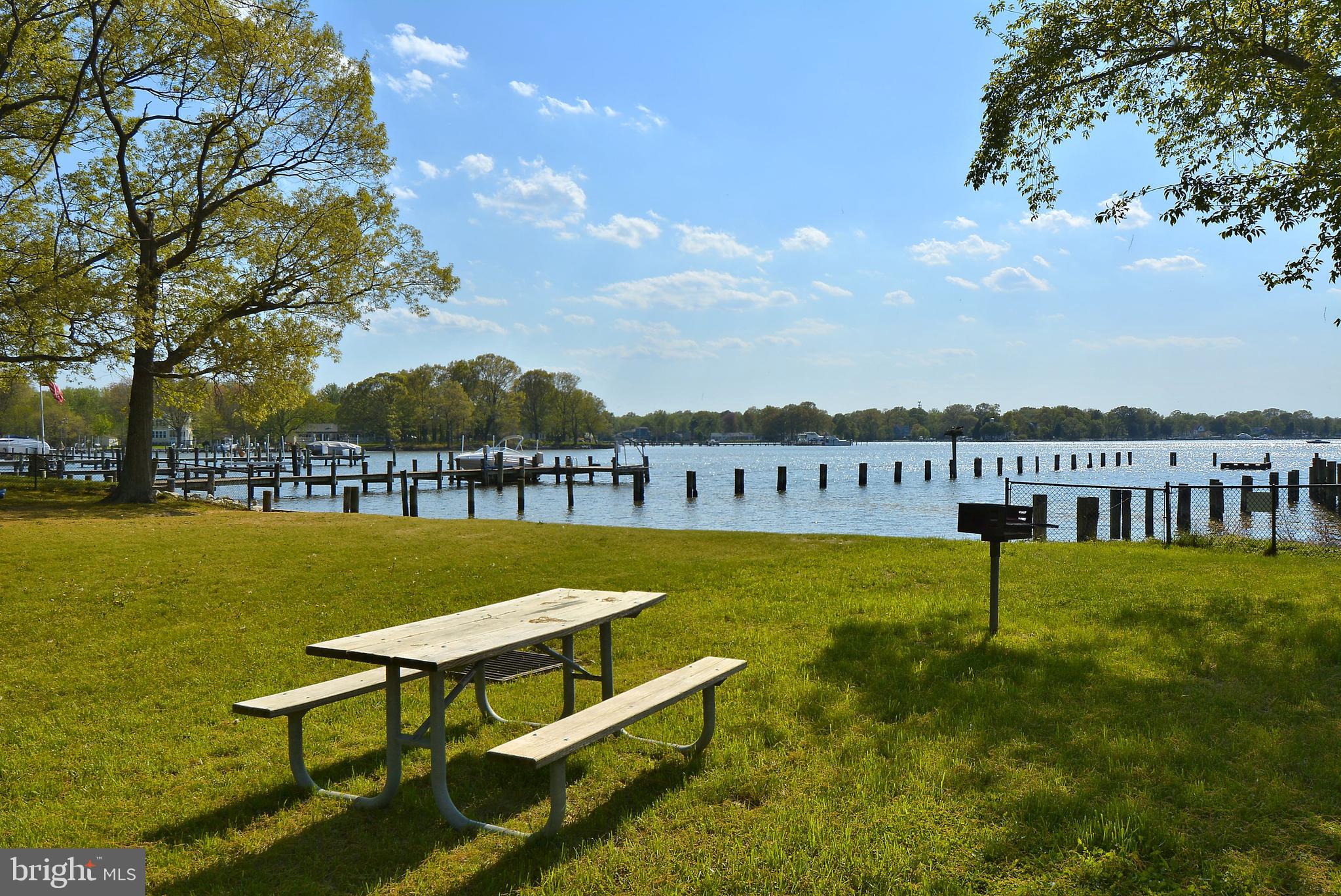 AVALON SHORES - Residential