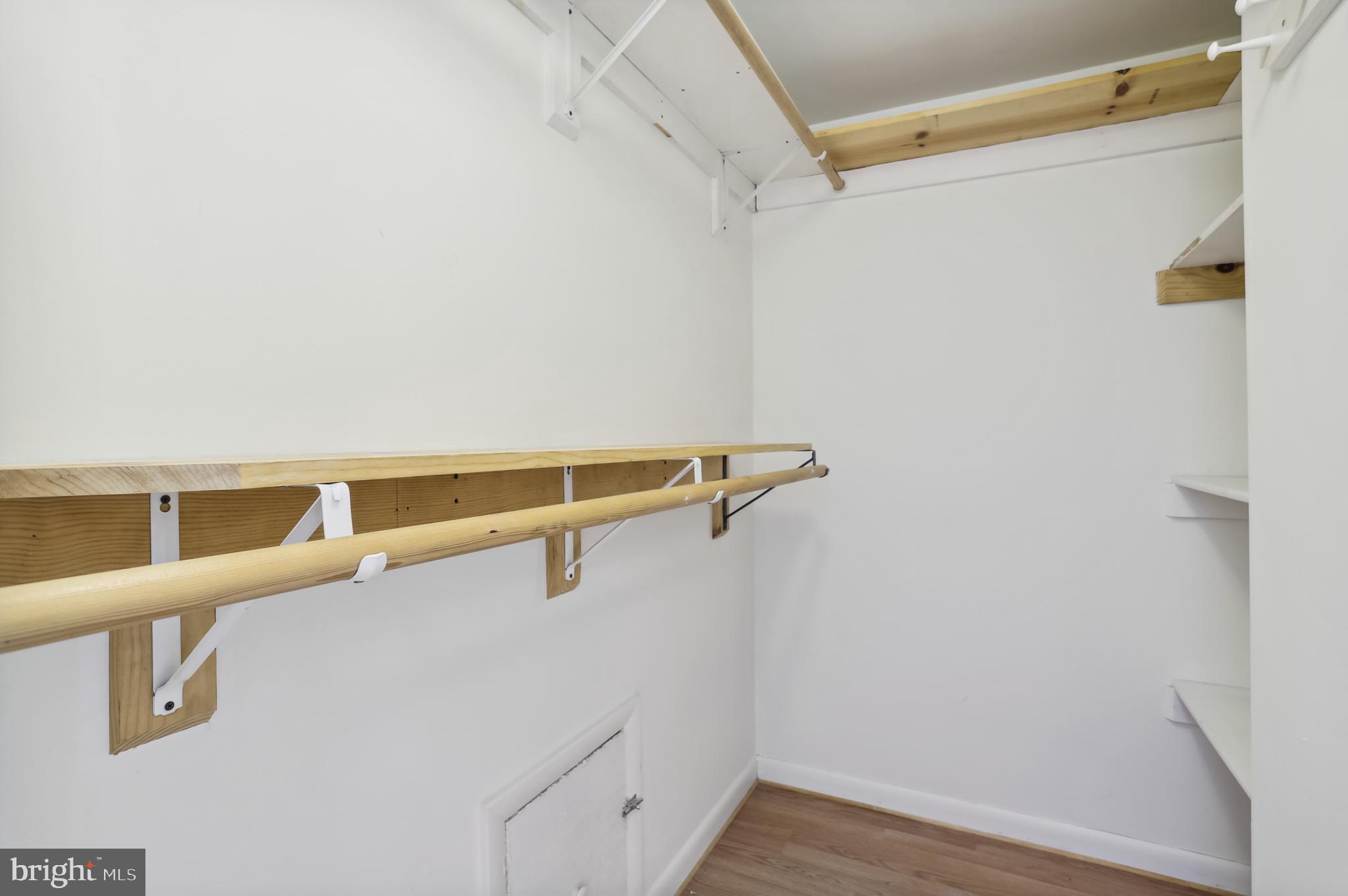 AVALON SHORES - Residential