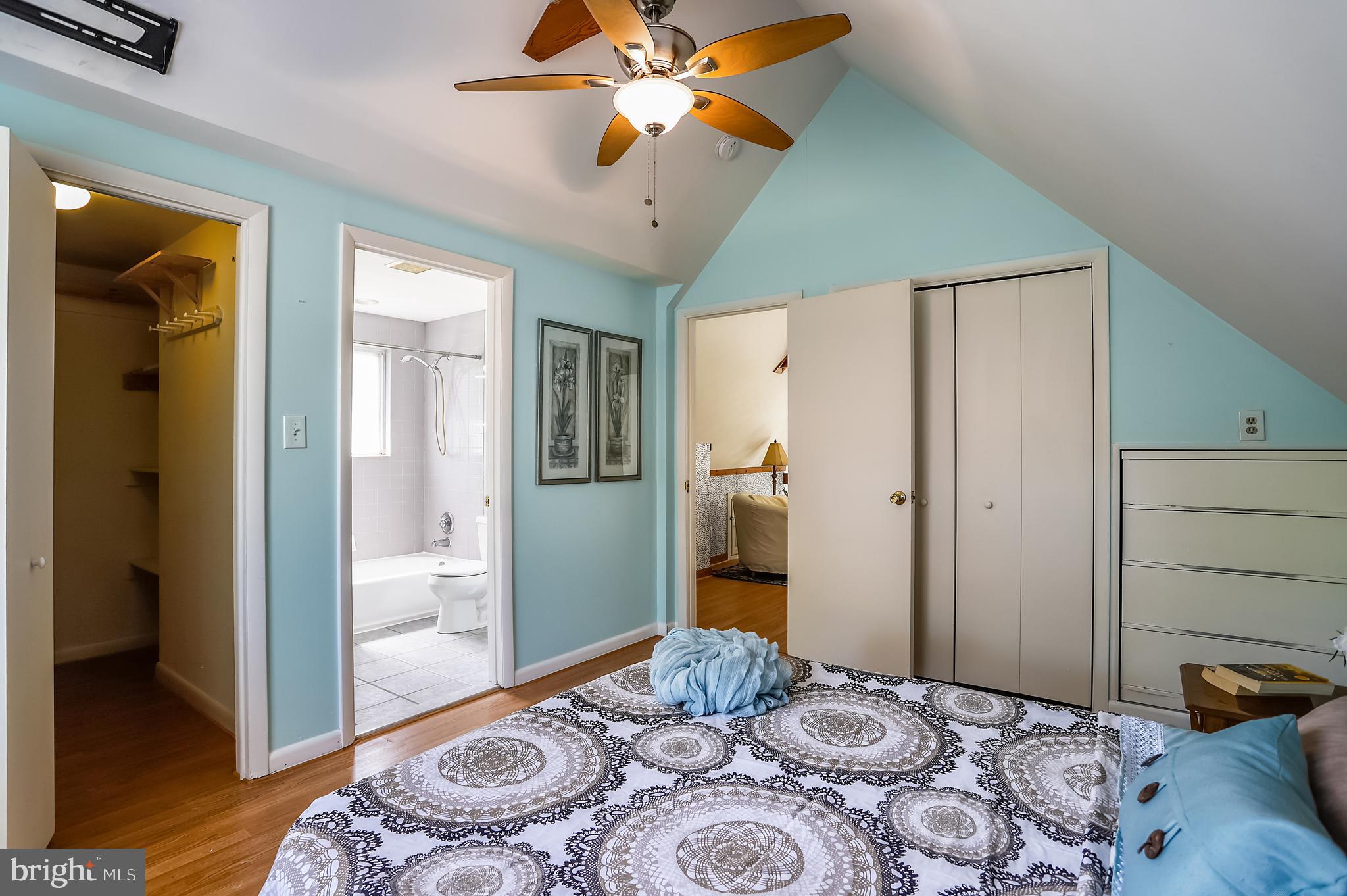 AVALON SHORES - Residential