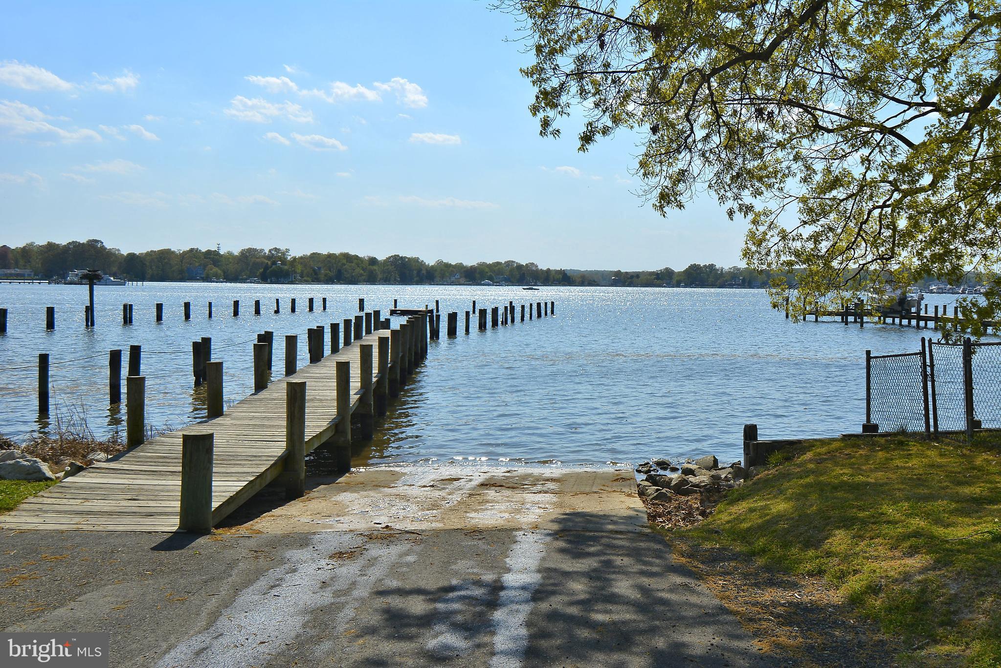 AVALON SHORES - Residential