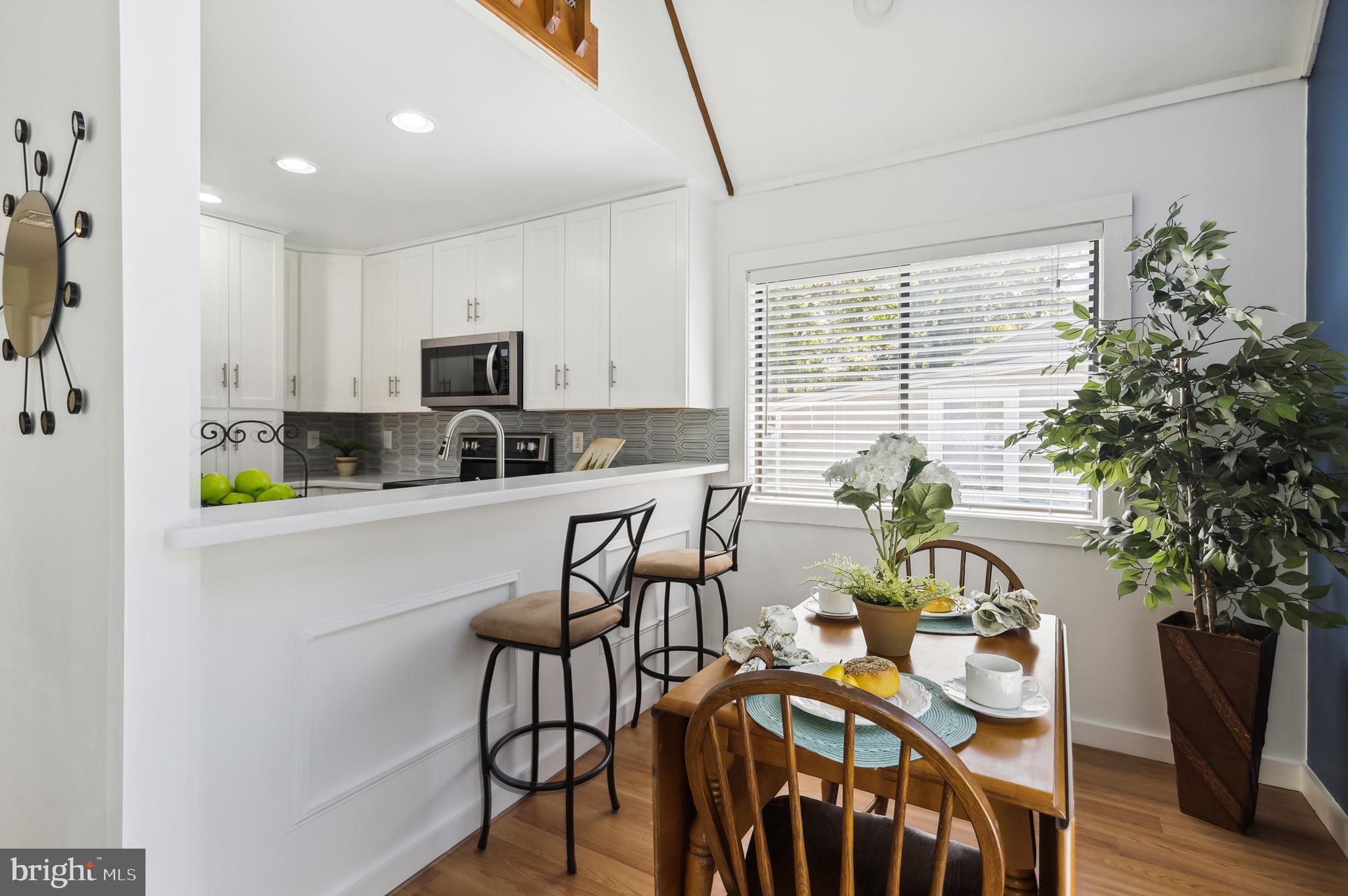 AVALON SHORES - Residential