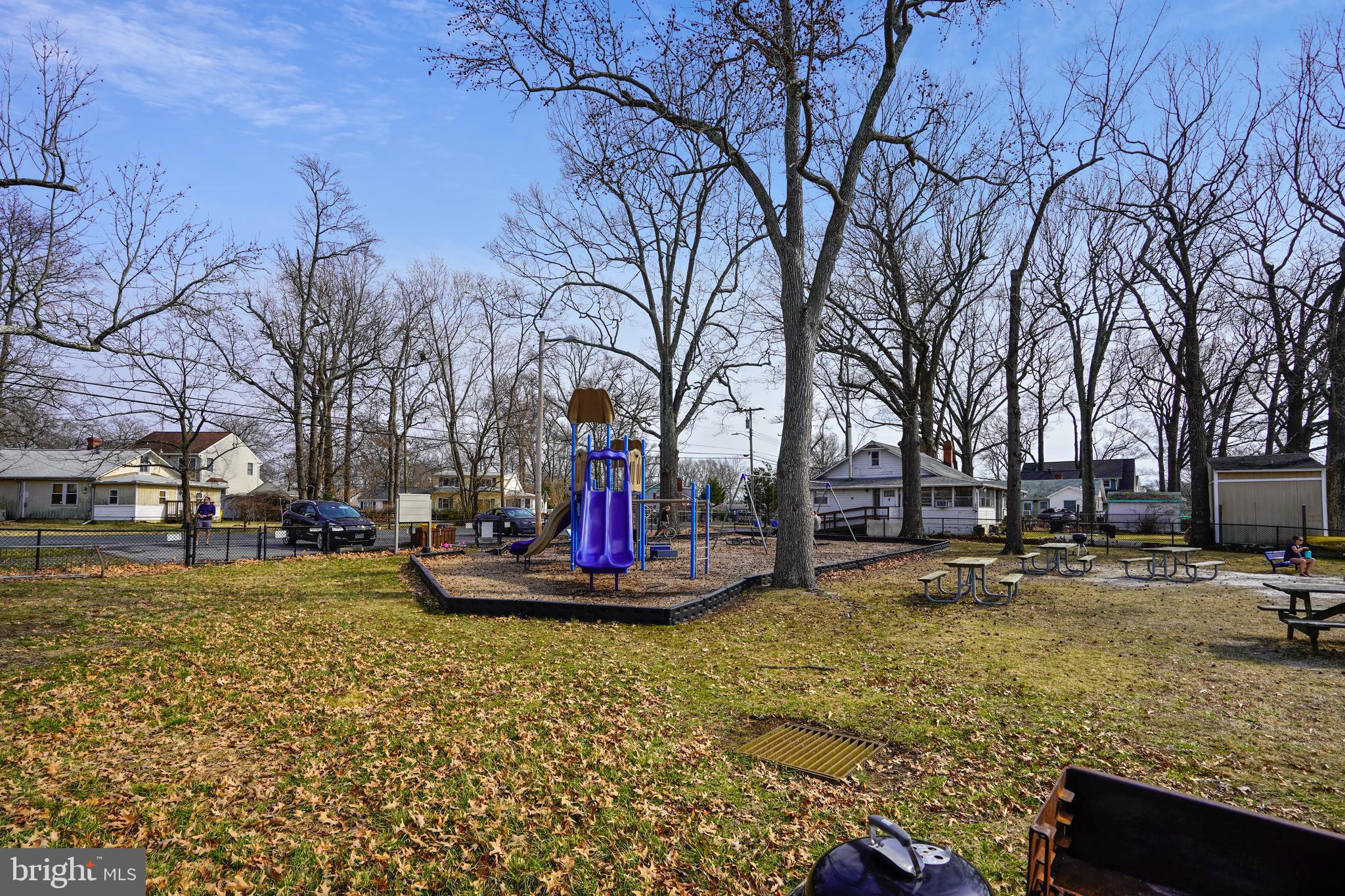 AVALON SHORES - Residential