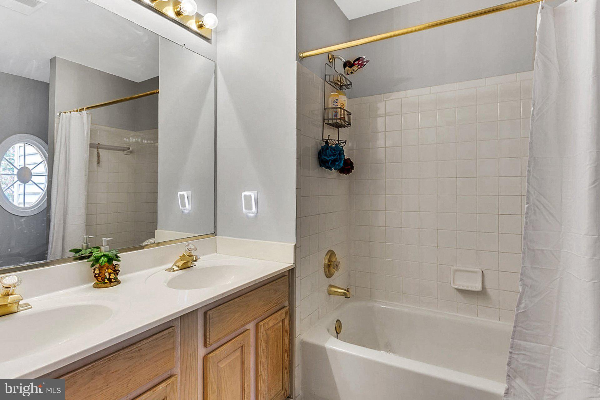 PRINCE WILLIAM COMMONS - Residential