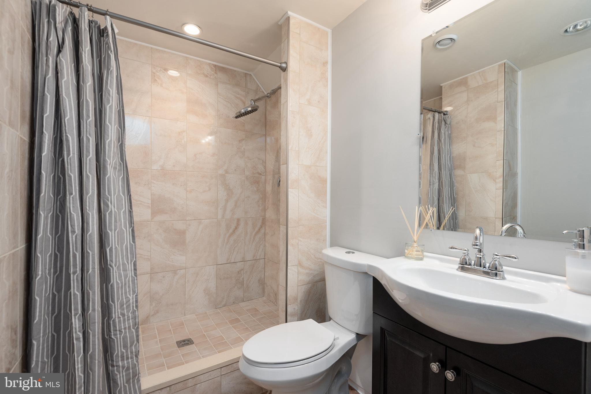 PRINCE WILLIAM COMMONS - Residential