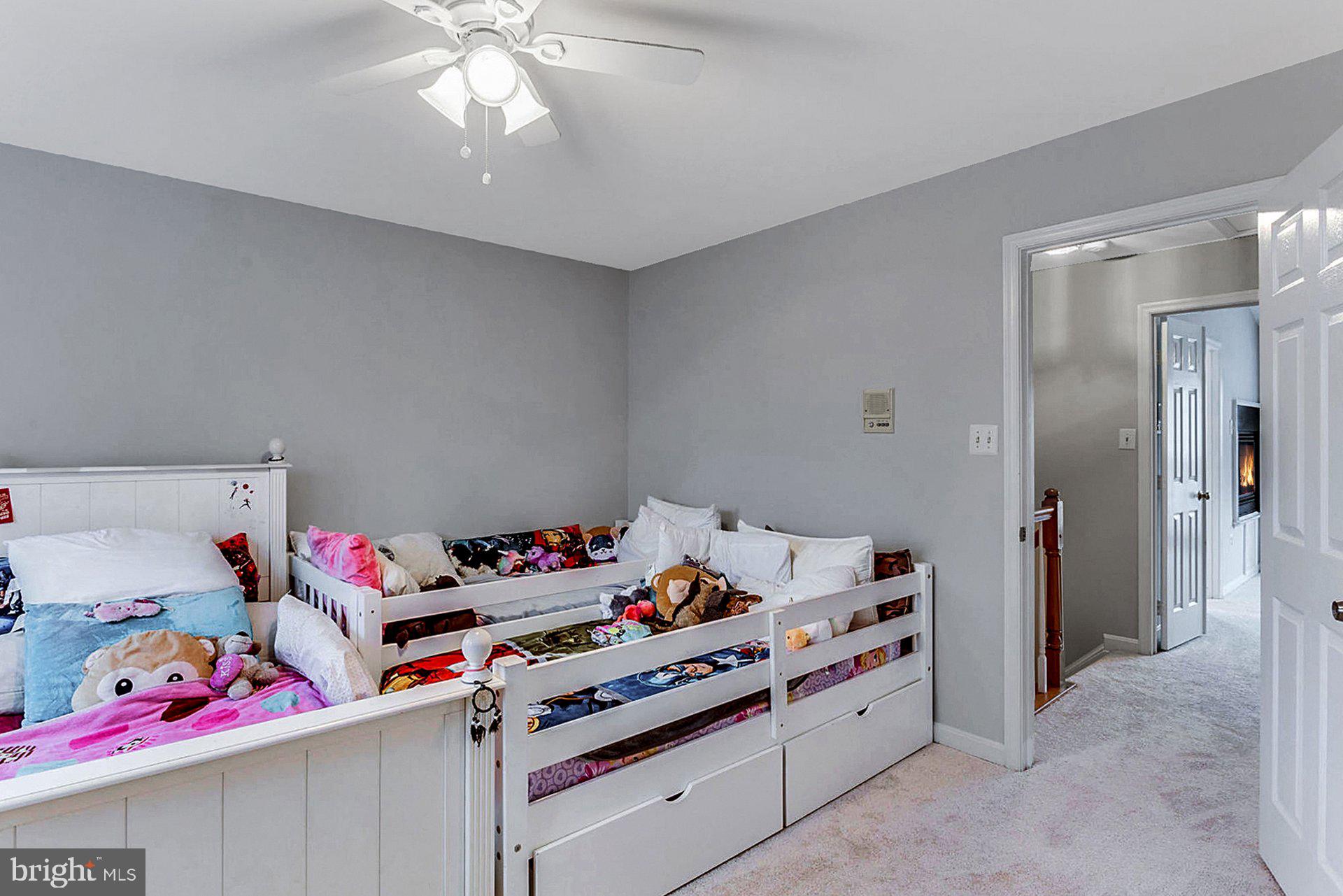 PRINCE WILLIAM COMMONS - Residential