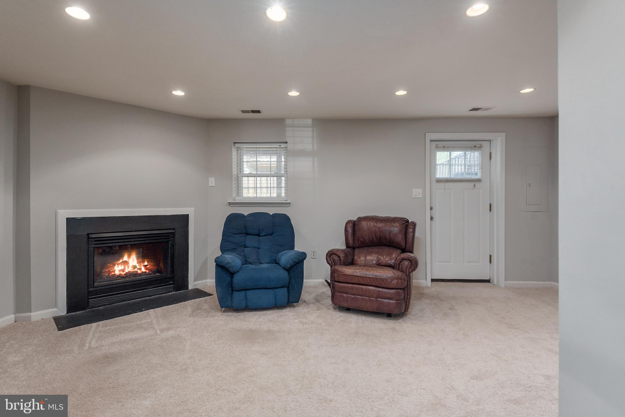 PRINCE WILLIAM COMMONS - Residential