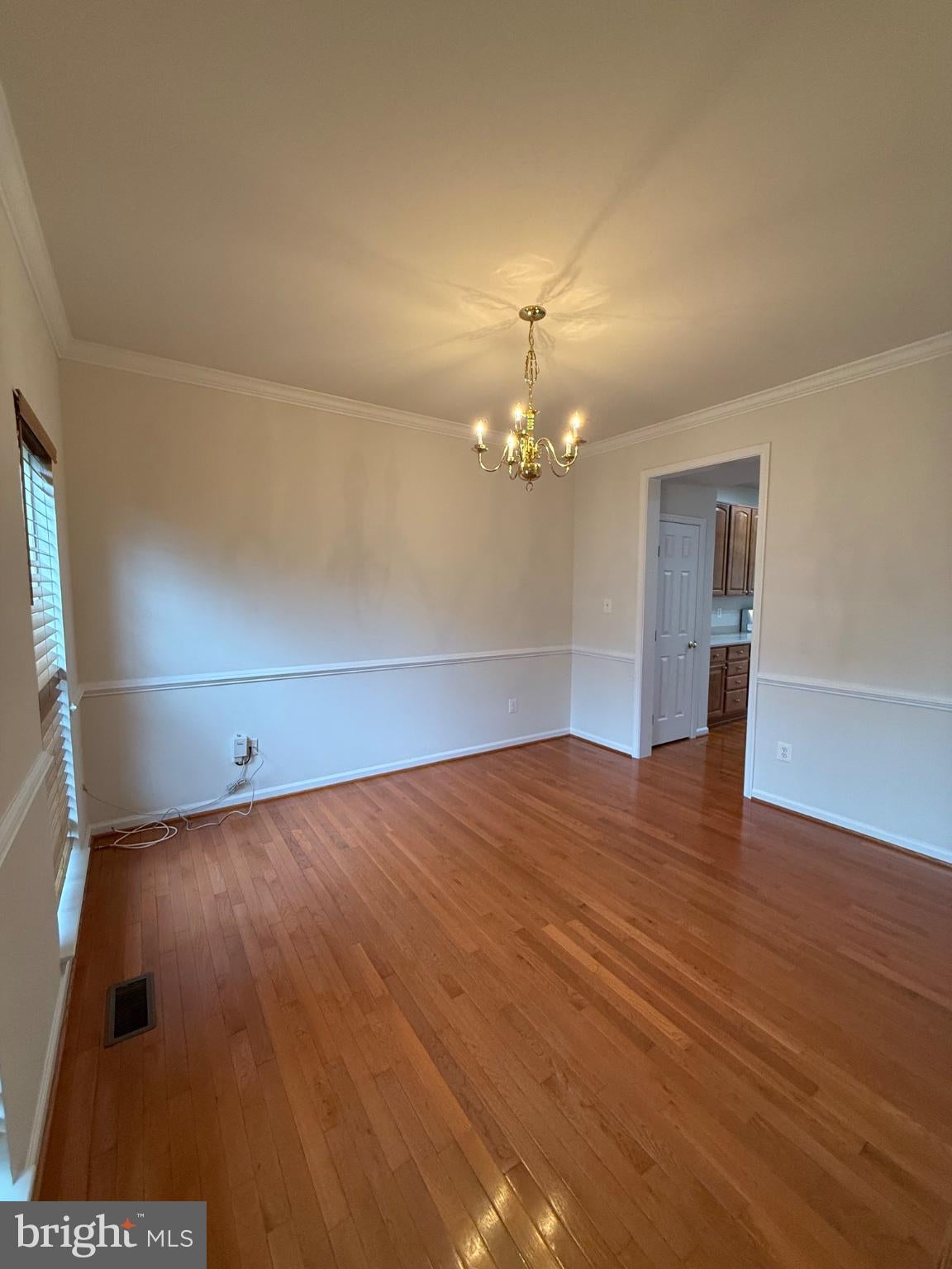 1113 WALKER DRIVE