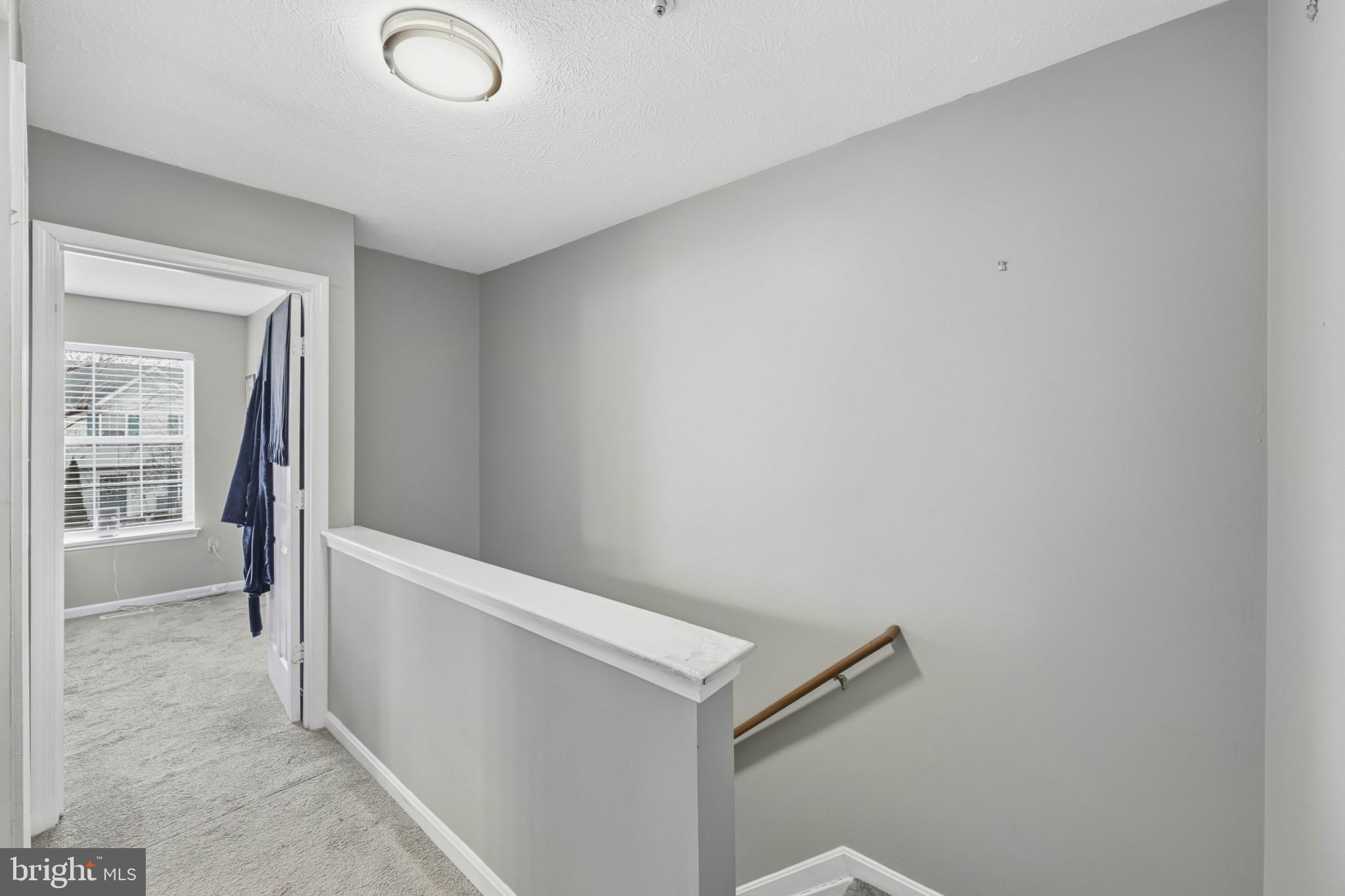 LAUREL GLEN - Residential