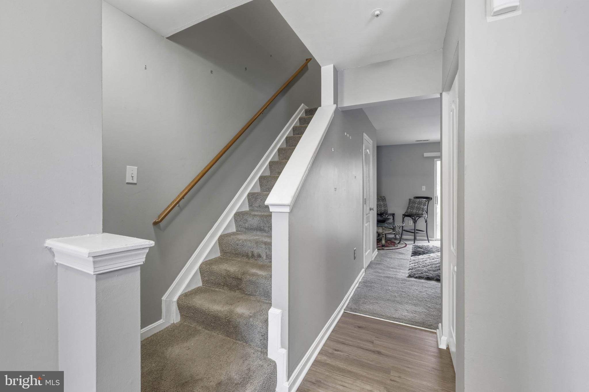 LAUREL GLEN - Residential