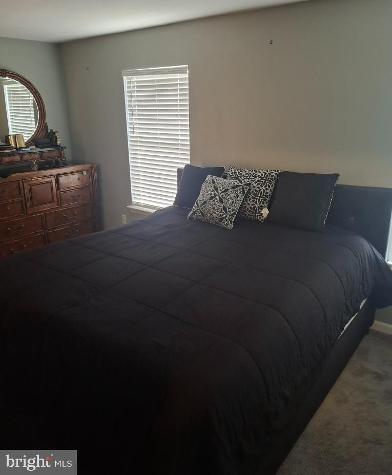 LAUREL GLEN - Residential