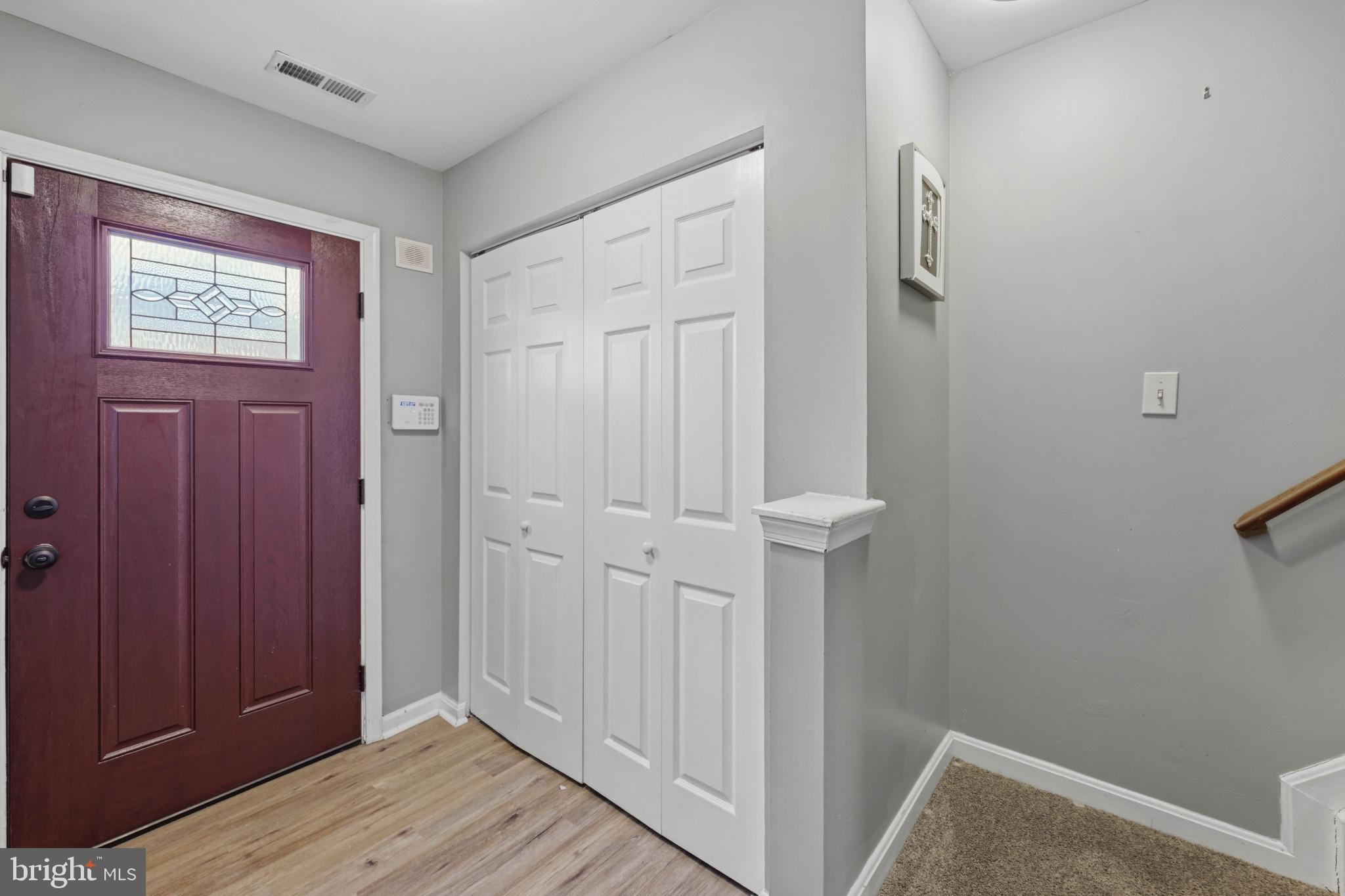 LAUREL GLEN - Residential