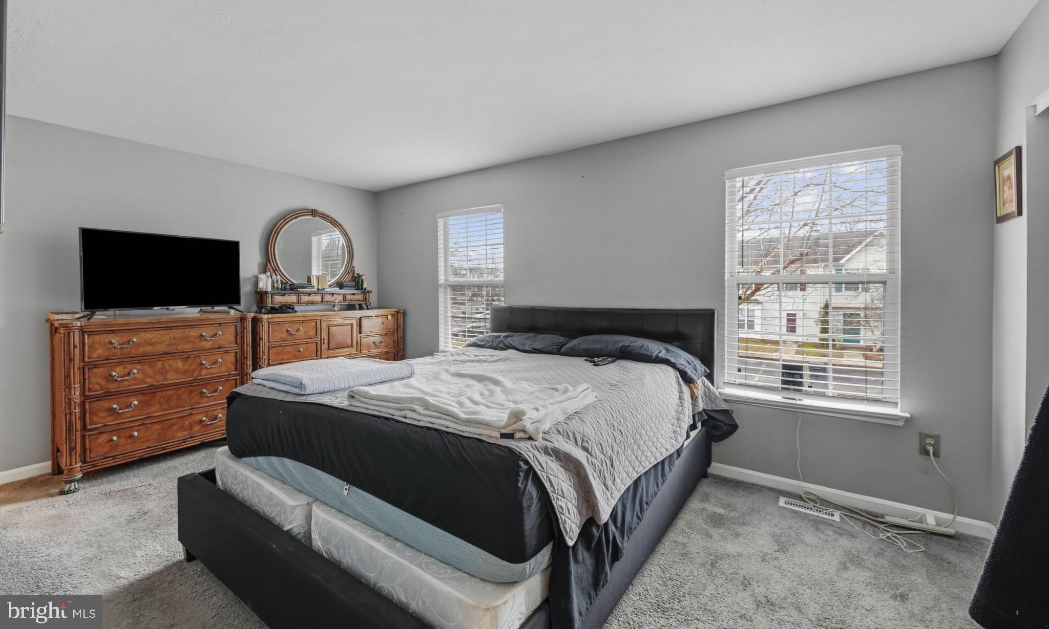 LAUREL GLEN - Residential