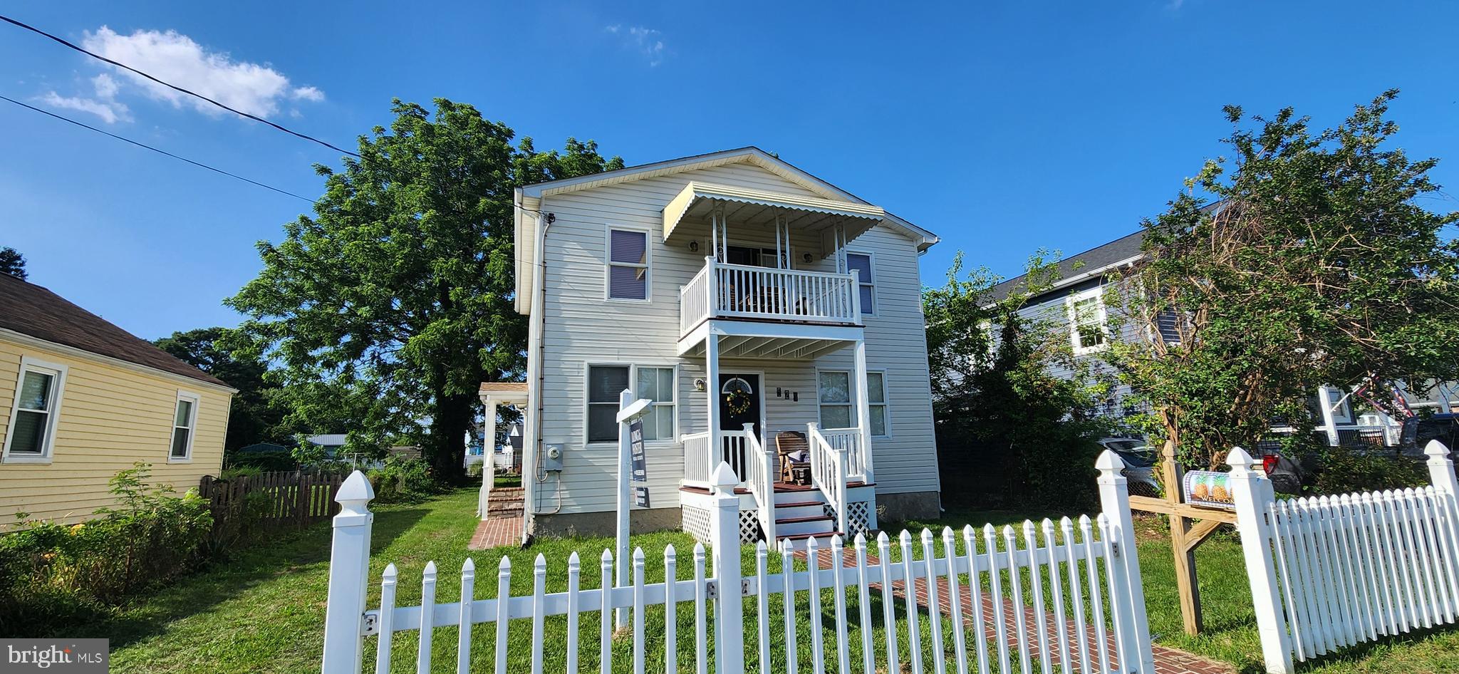 Nestled along Riverside Drive, this Waterview Colonial was totally reconstructed in 2004. This 3 bedroom 2 full Bath home has a Spacious Primary Bedroom on the second level with a walk out to the balcony that overlooks the water and you will be captivated by the gorgeous sunsets. This cute little nugget of sheer joy houses a spacious open floor plan living room, space for dining table, and kitchen with gas stove, dishwasher, recessed lighting. New Gas Water Heater, Central Air, Detached Garage, large rear lot and off street parking make this a comfy bit of paradise.