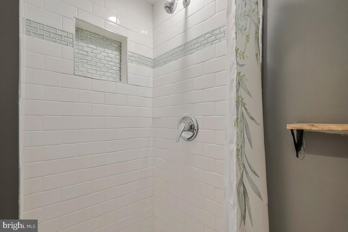 DEER PARK HEIGHTS-ADDN - Residential