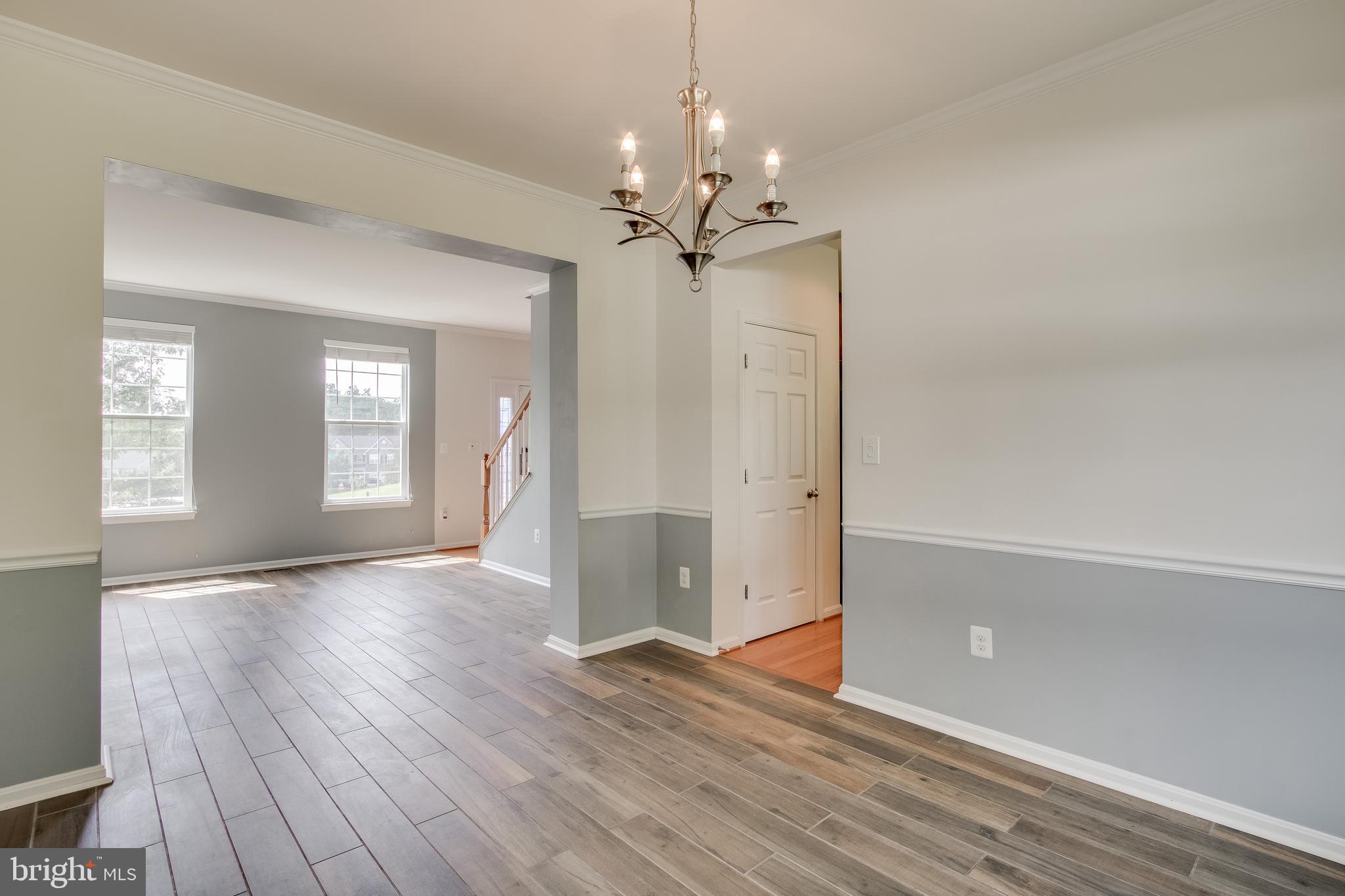 SEASONS LANDING - Residential