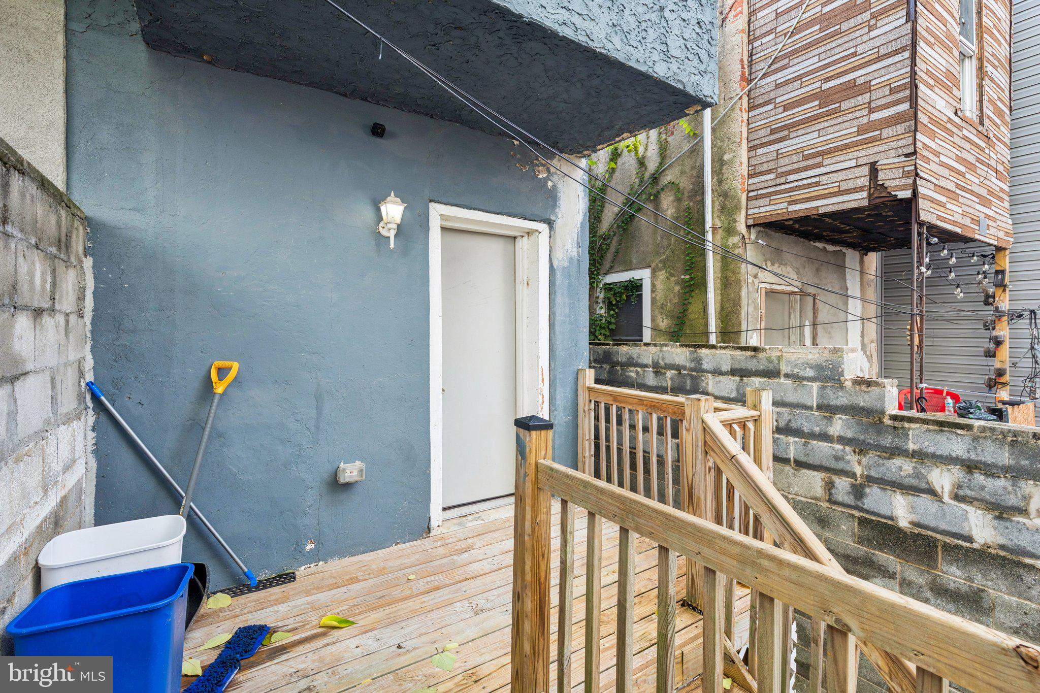 MANTUA - Residential