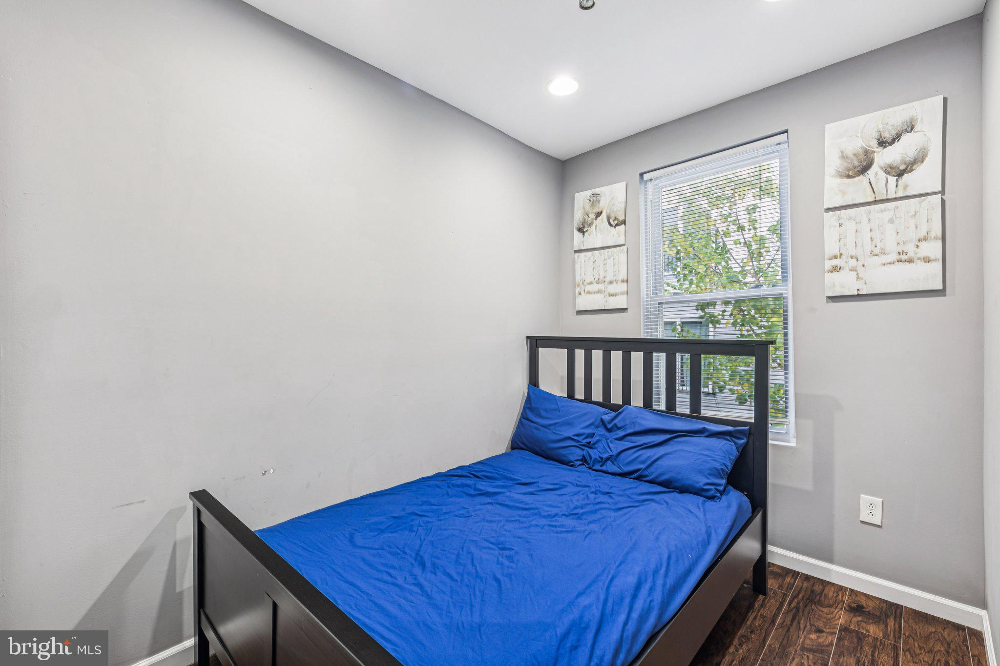 MANTUA - Residential