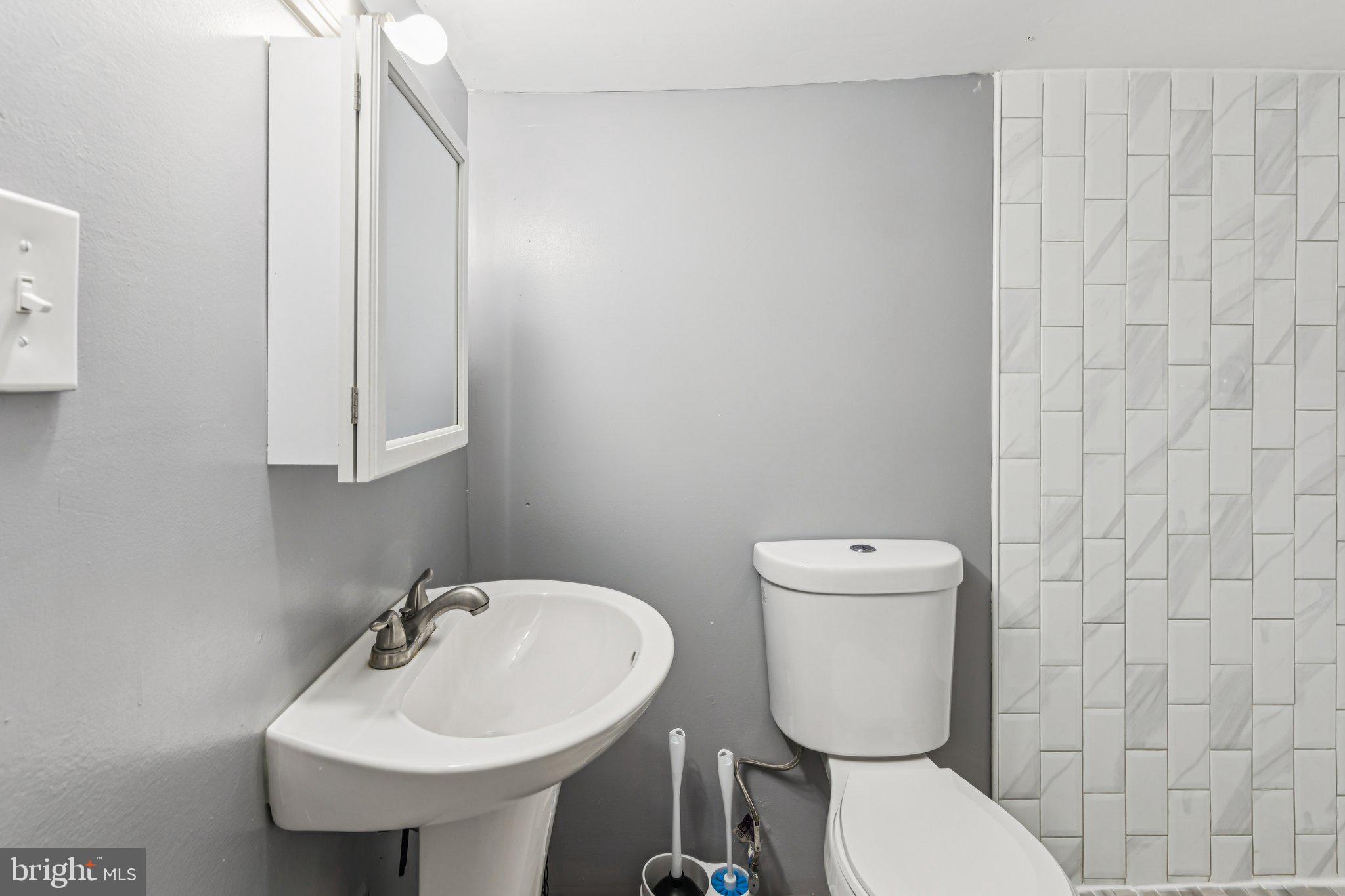 MANTUA - Residential