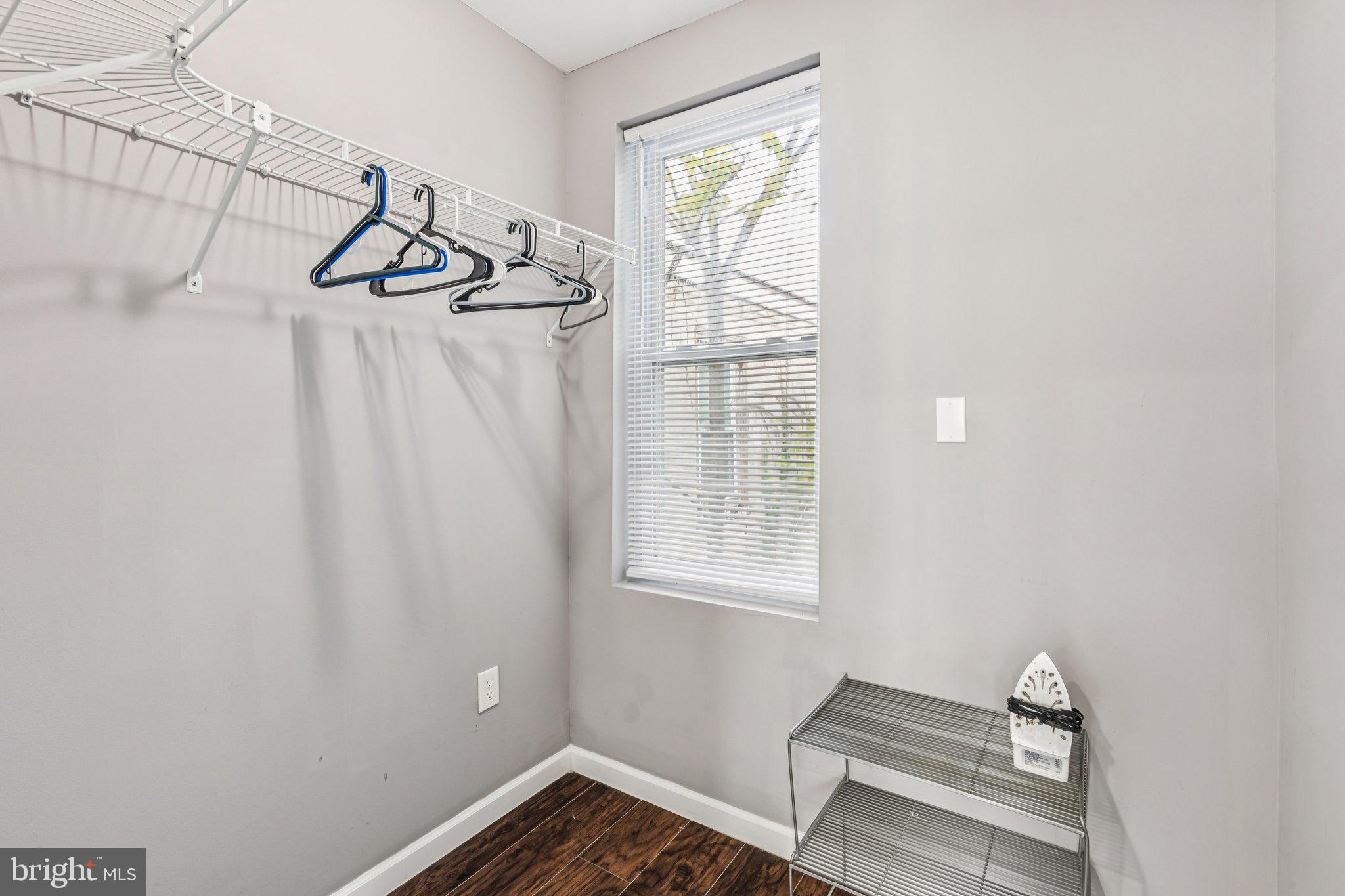 MANTUA - Residential