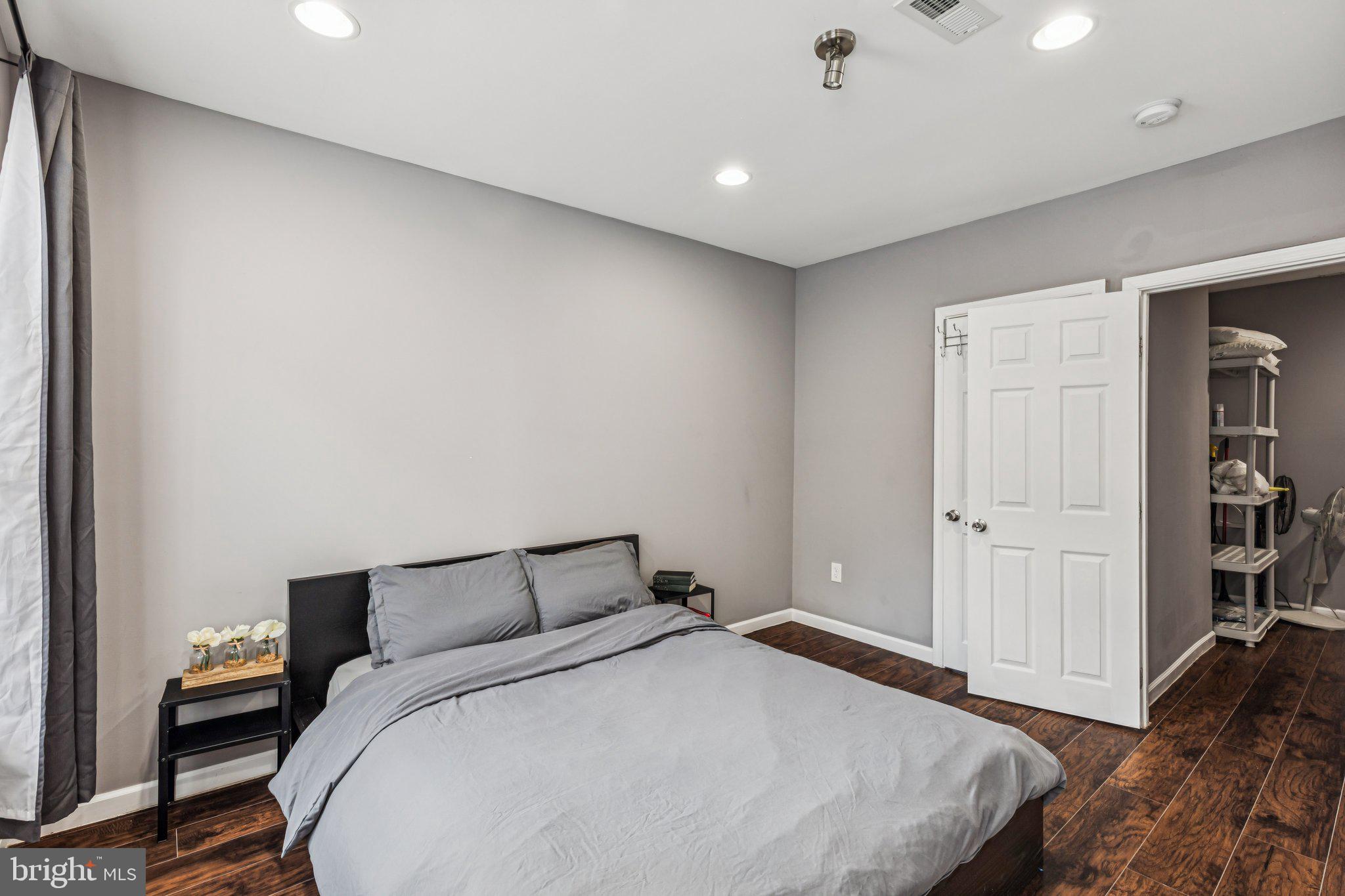 MANTUA - Residential