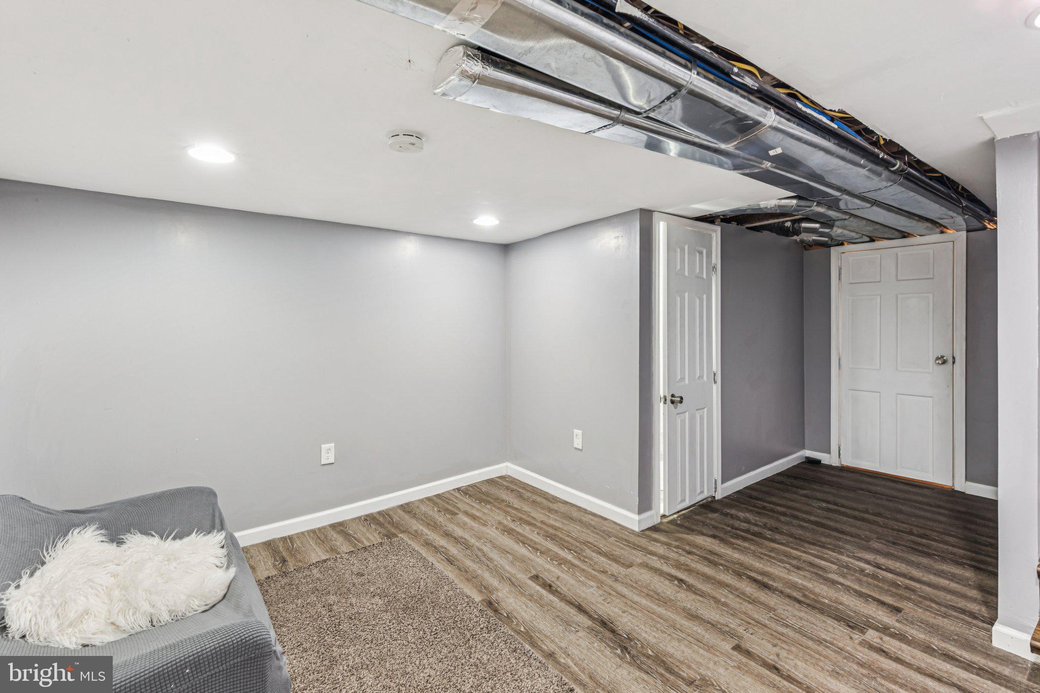 MANTUA - Residential