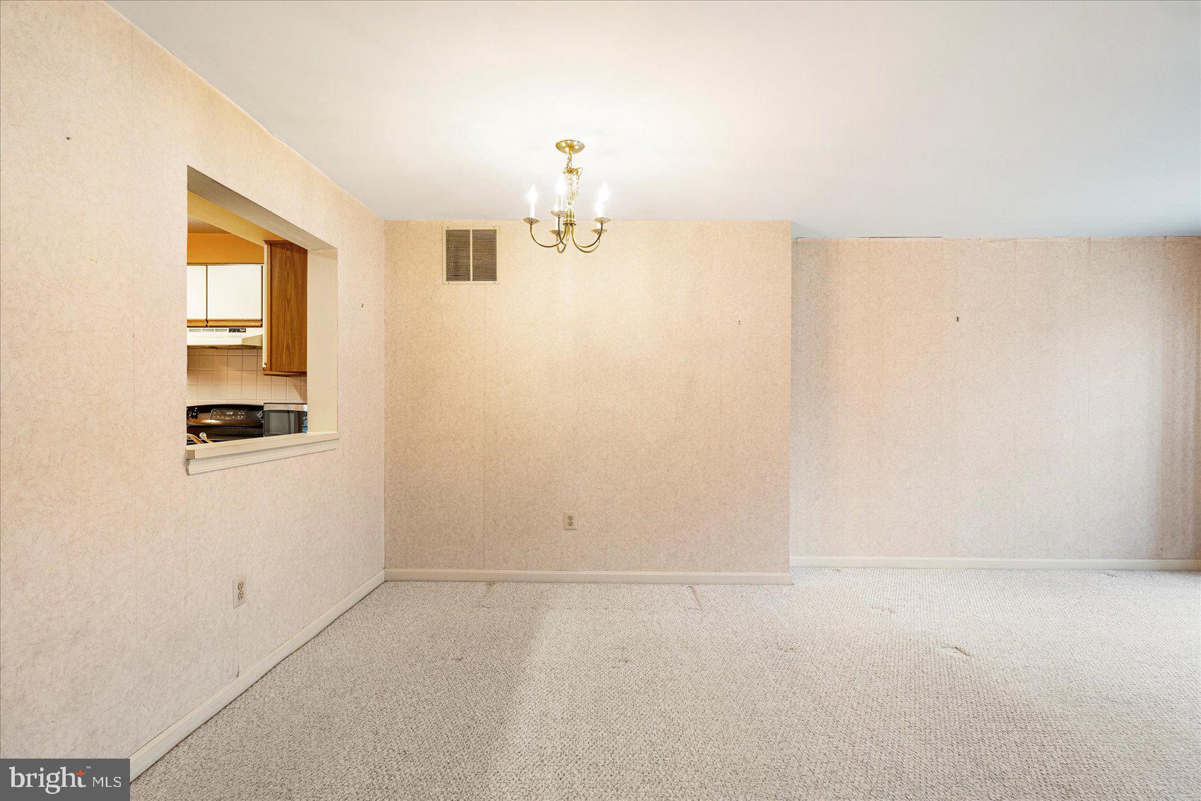 WHISPERING MEADOW - Residential