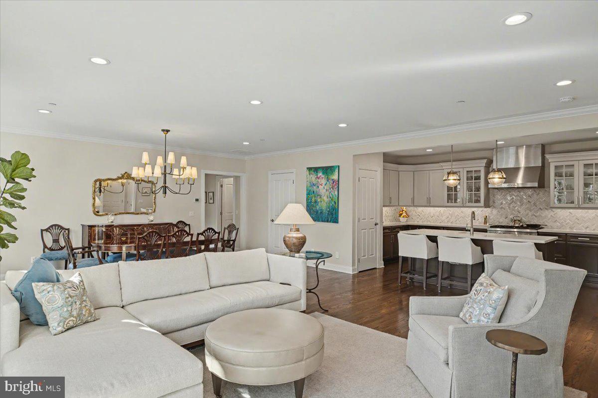 TOWNS EDGE - Residential