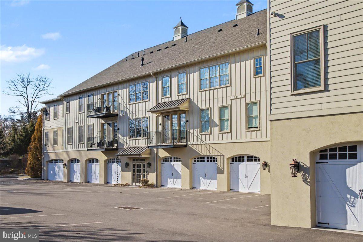 TOWNS EDGE - Residential