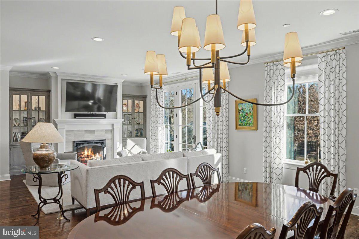 TOWNS EDGE - Residential