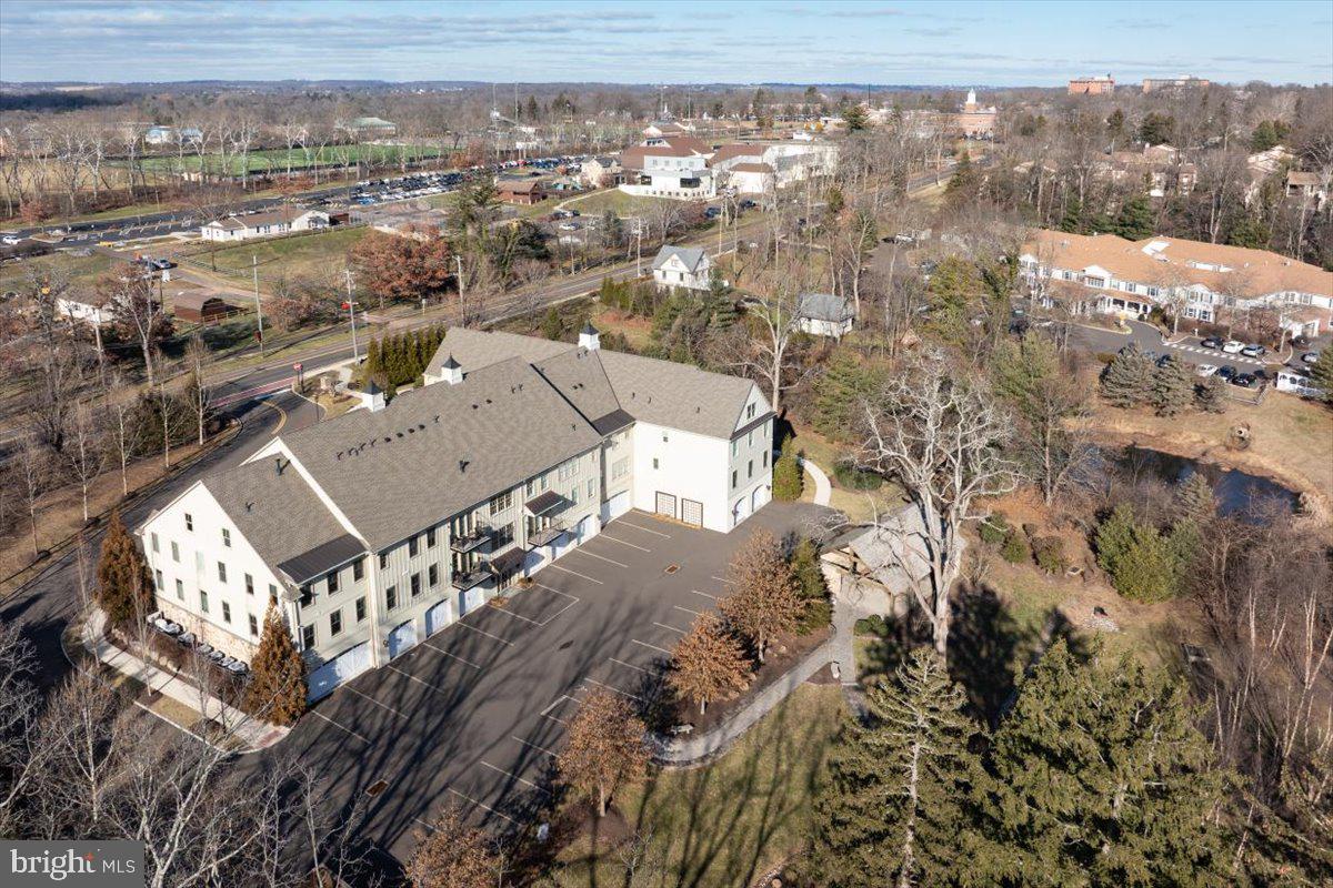 TOWNS EDGE - Residential