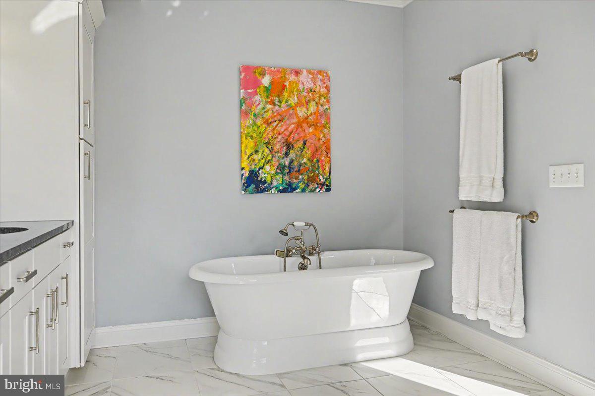 TOWNS EDGE - Residential