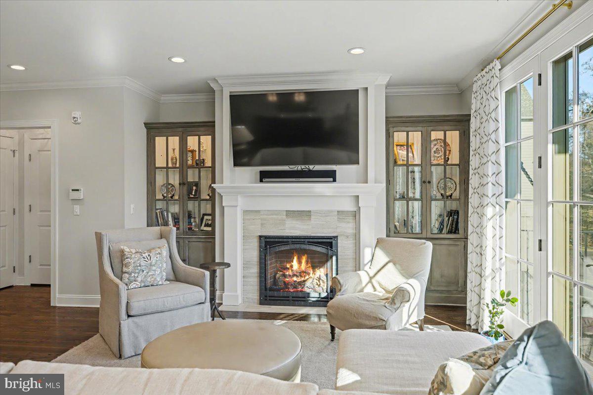 TOWNS EDGE - Residential