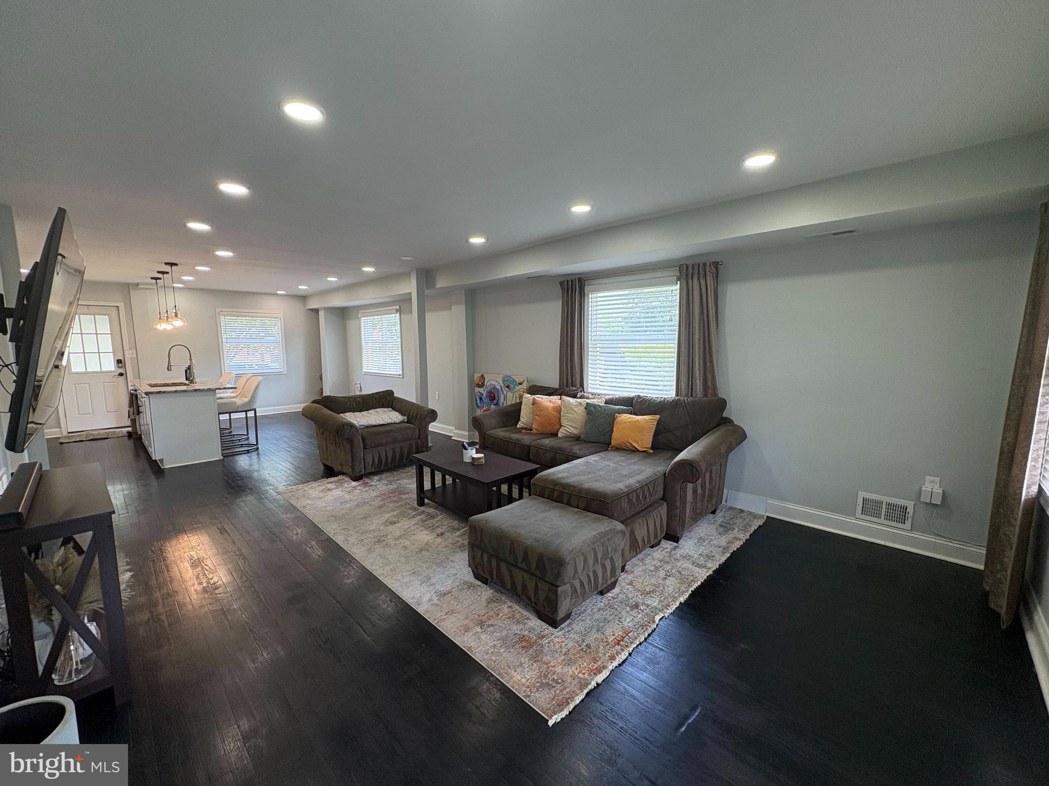 DEANWOOD - Residential Lease