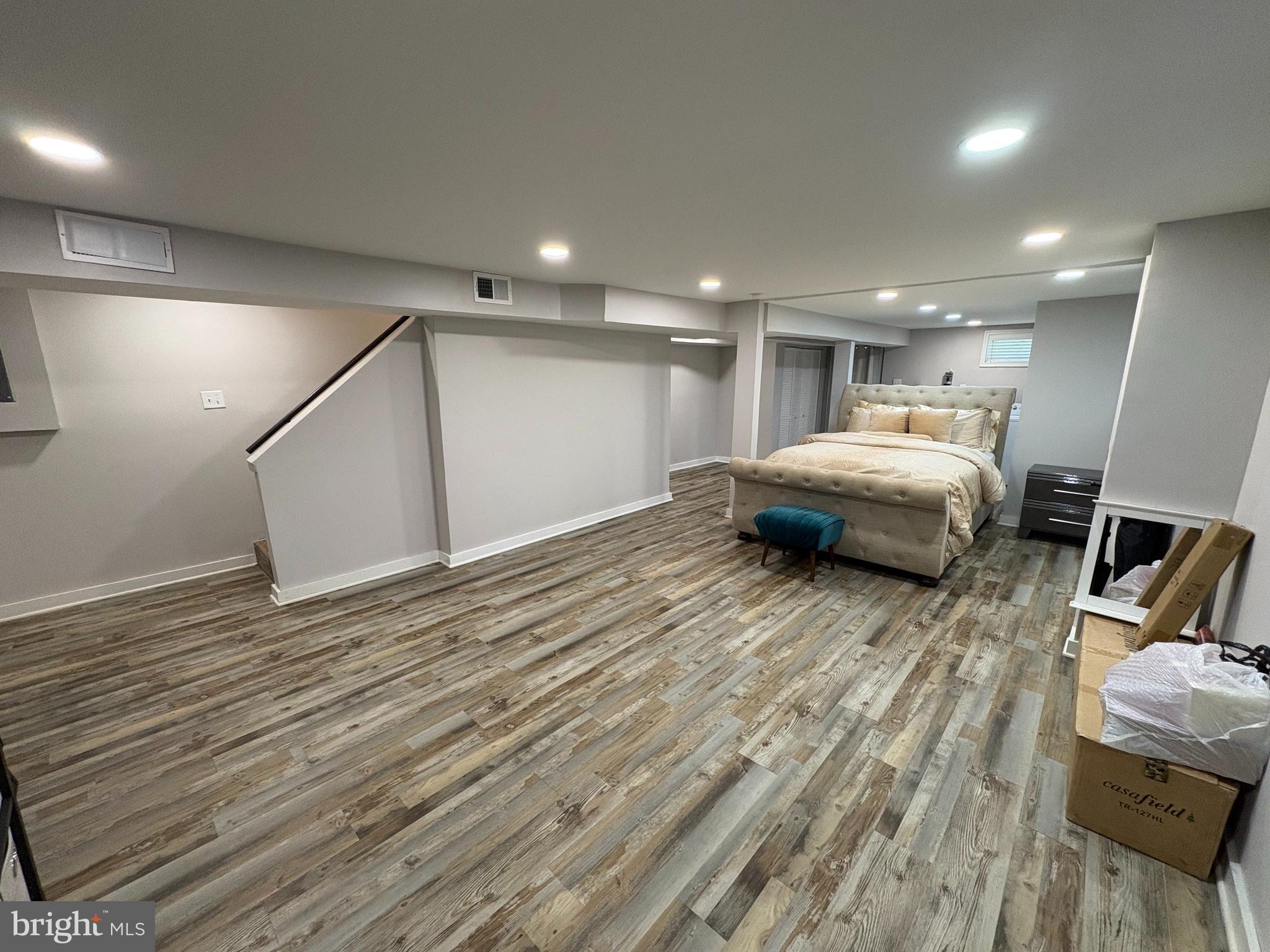 DEANWOOD - Residential Lease