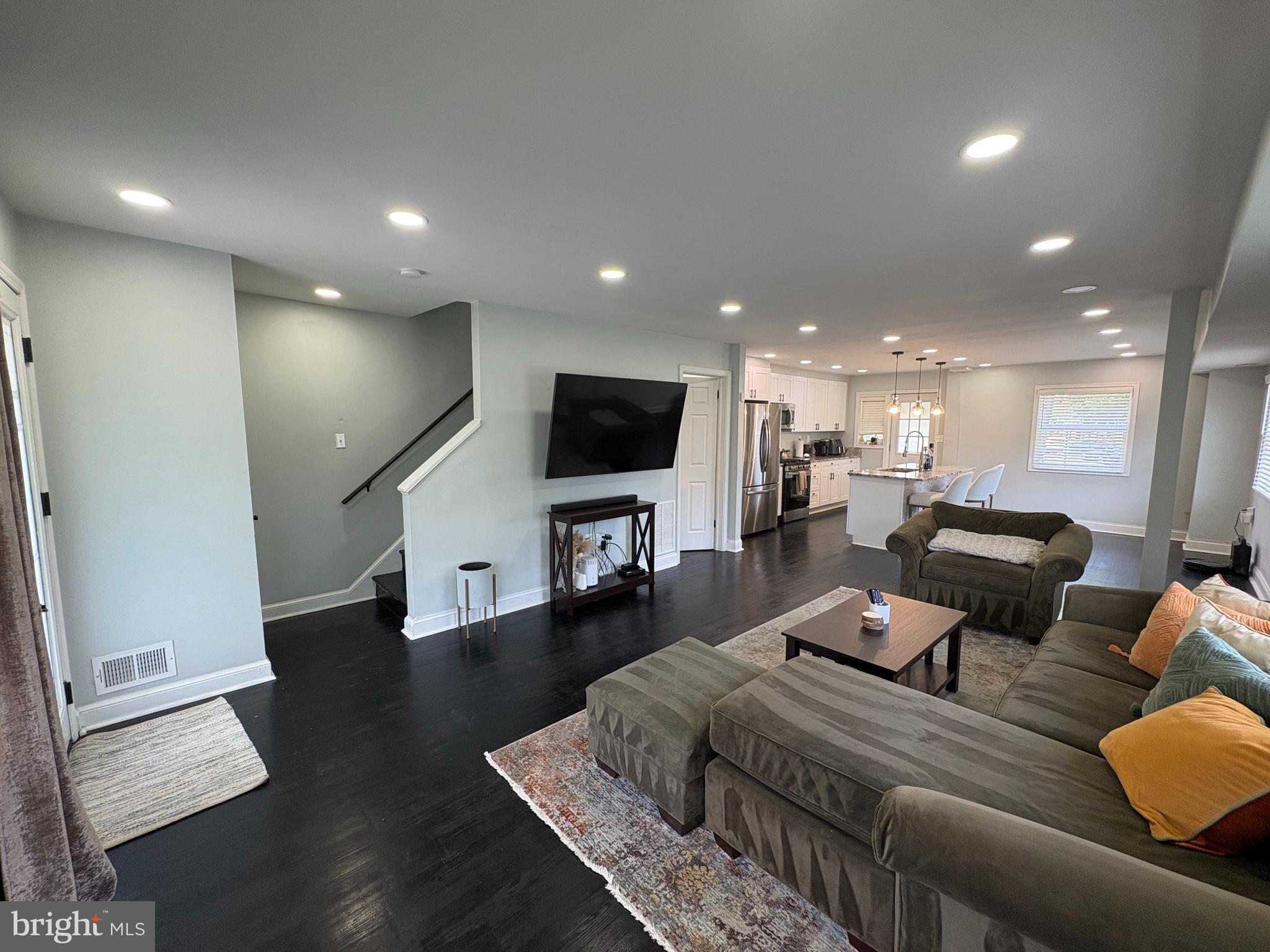 DEANWOOD - Residential Lease