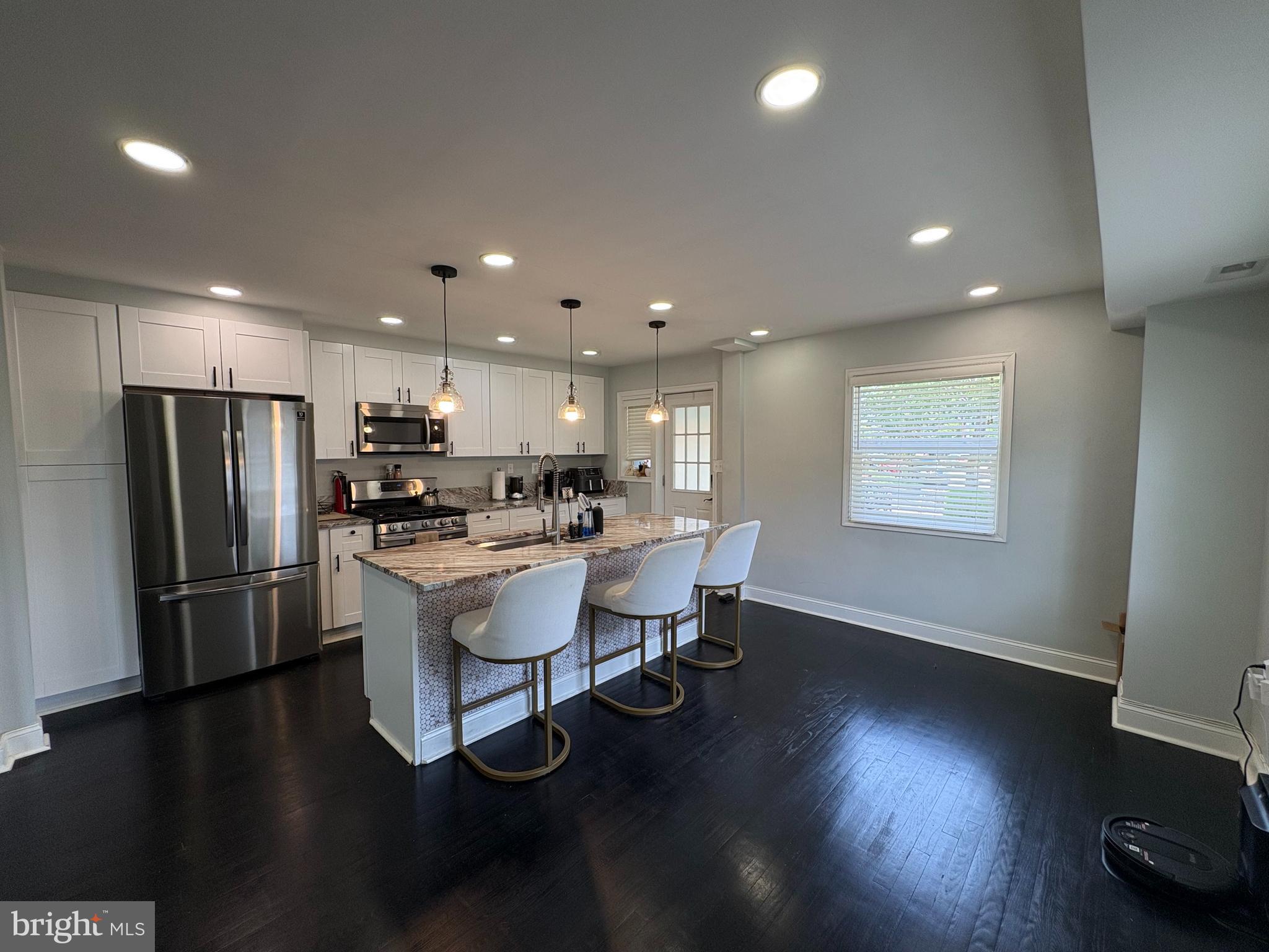 DEANWOOD - Residential Lease