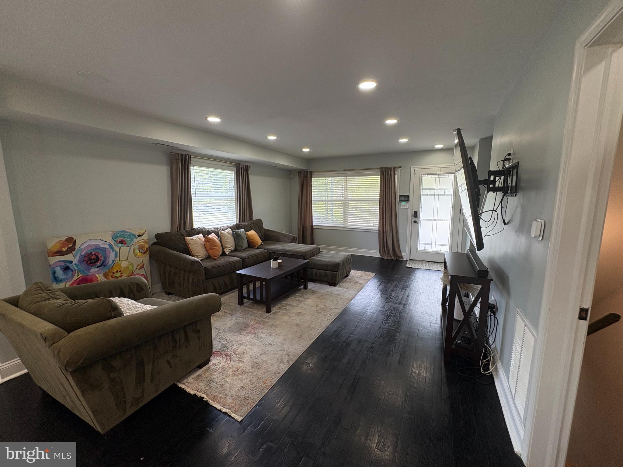 DEANWOOD - Residential Lease