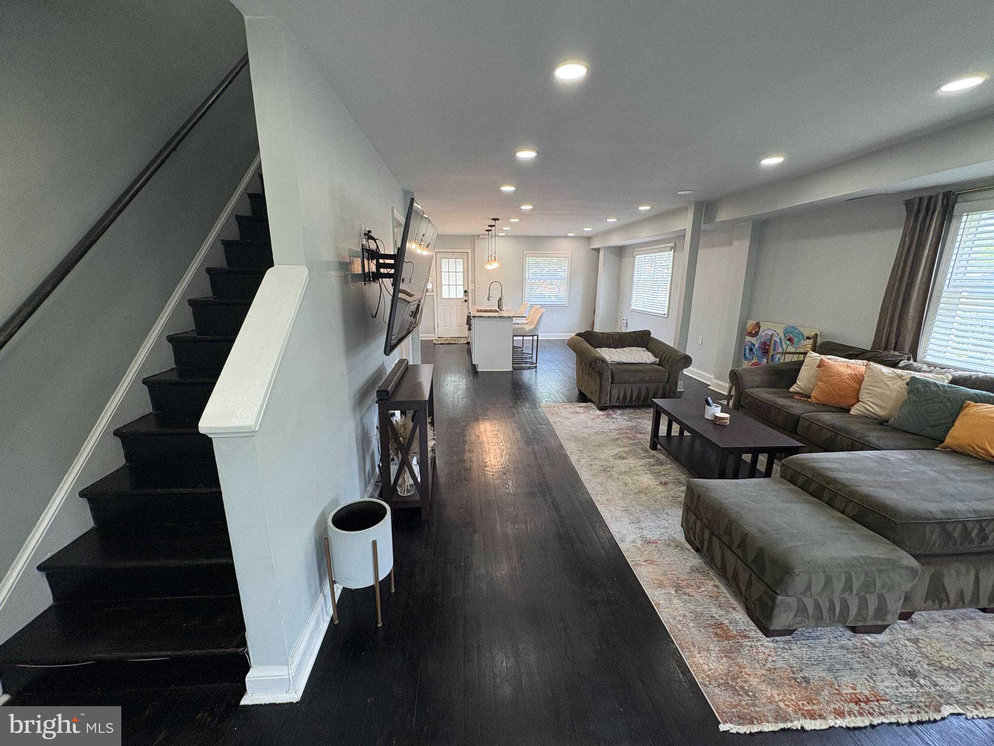 DEANWOOD - Residential Lease