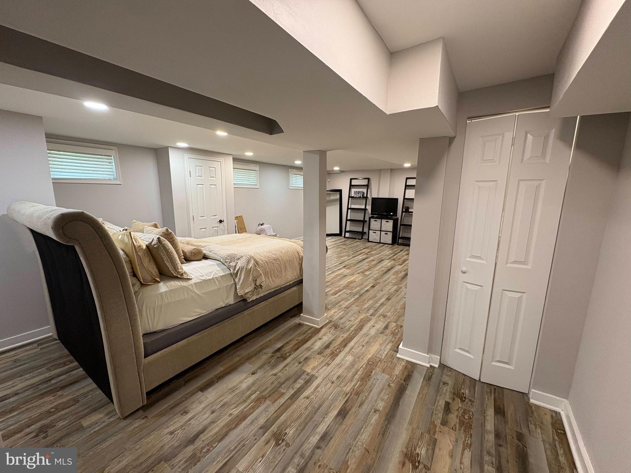 DEANWOOD - Residential Lease