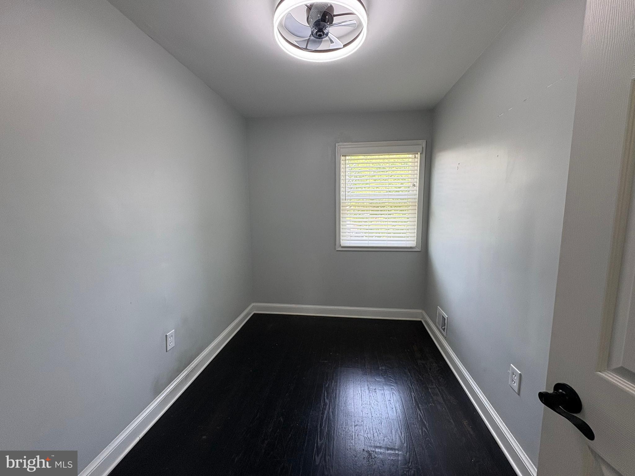 DEANWOOD - Residential Lease