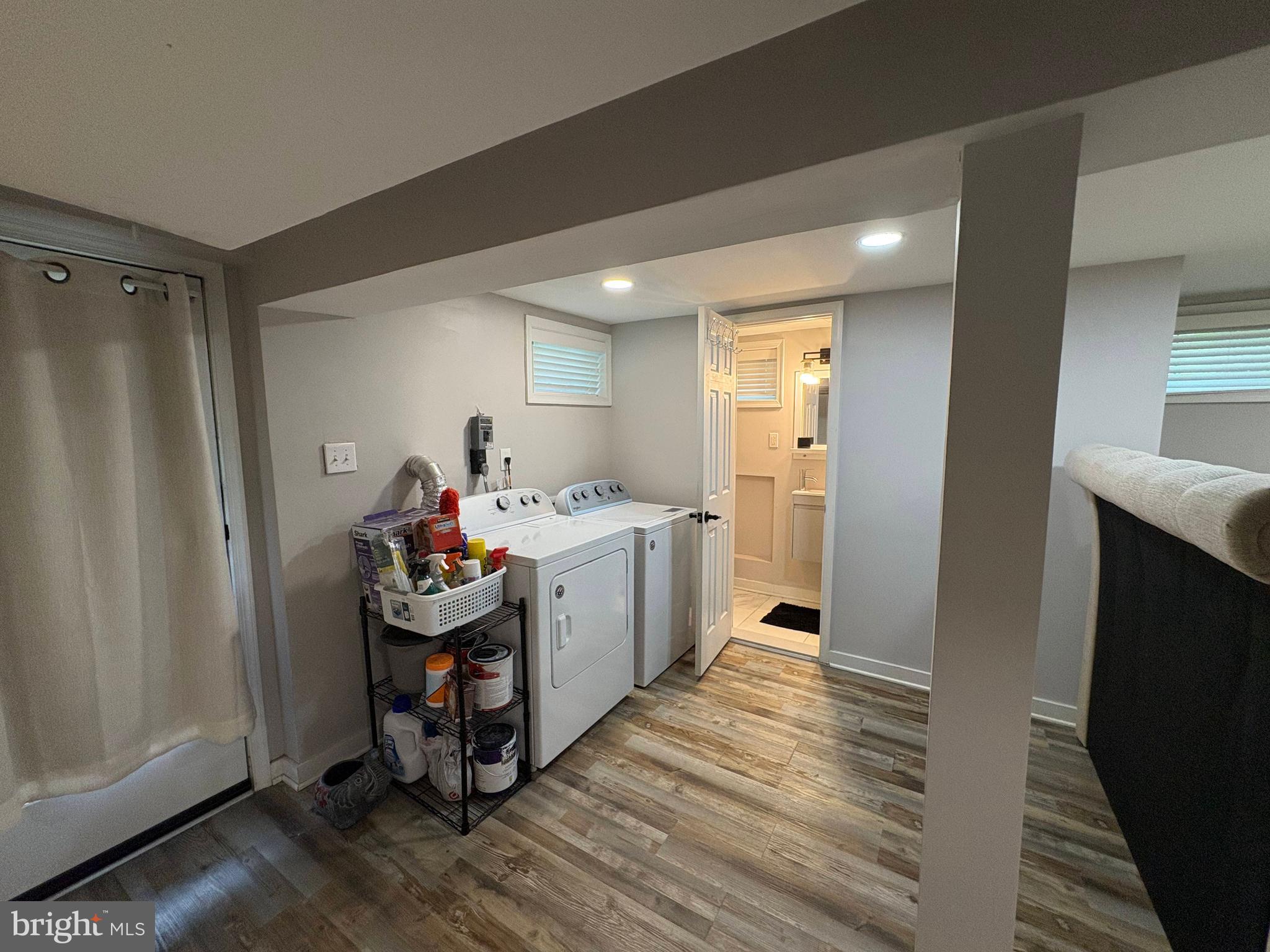 DEANWOOD - Residential Lease