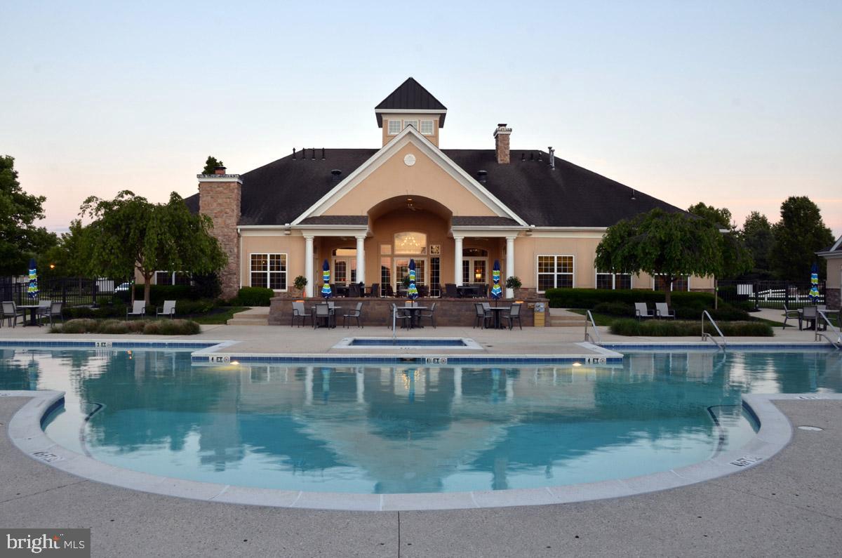 FOUR SEASONS AT ELM TREE - Residential