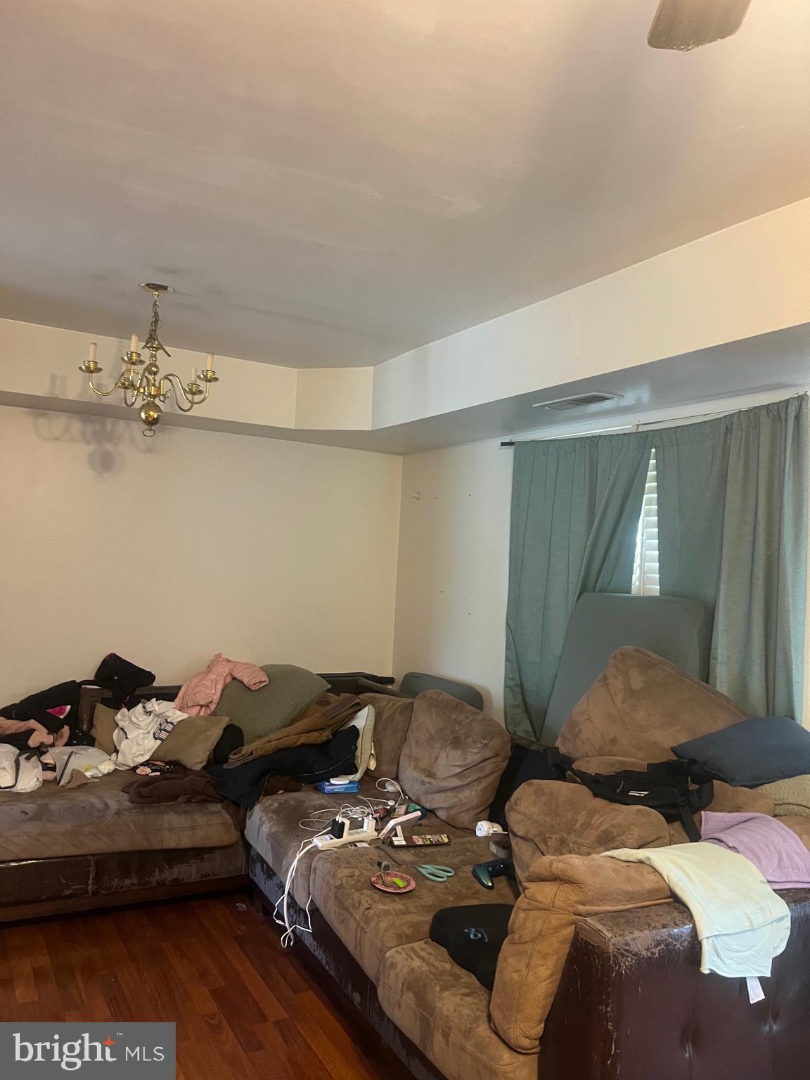 WESTLAKE VILLAGE - LANCASTER - Residential