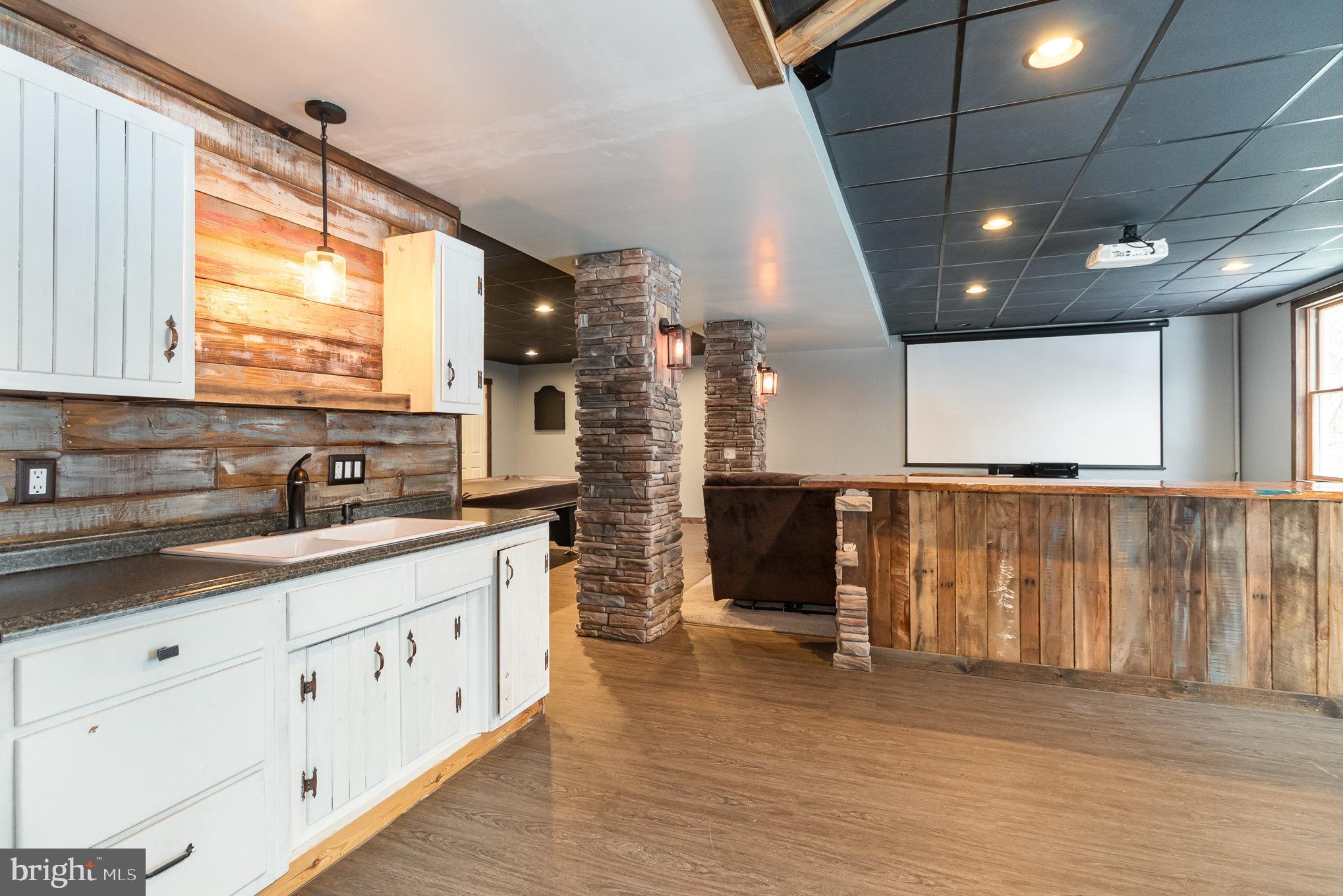 MEMPHORD ESTATES - Residential