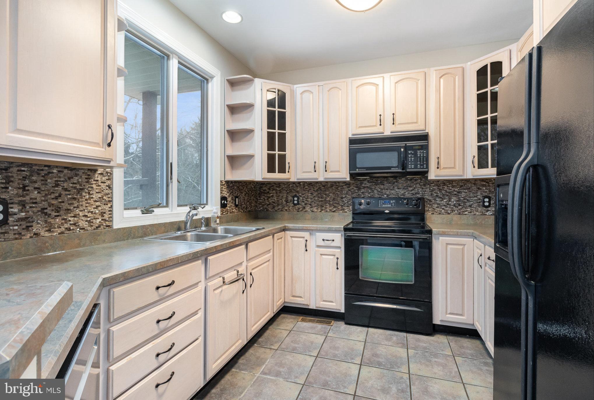 MEMPHORD ESTATES - Residential