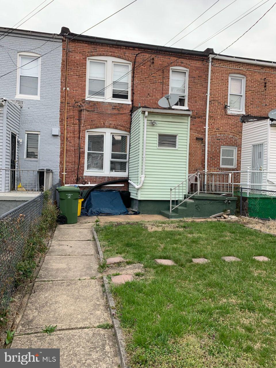 EVERGREEN LAWN - Residential