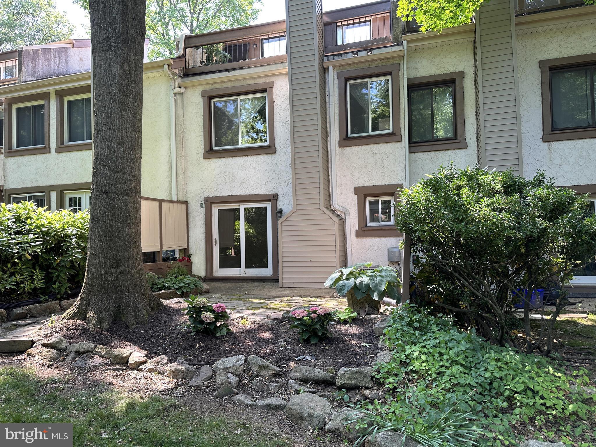 VILLAGE OF HARPERS CHOICE - Residential